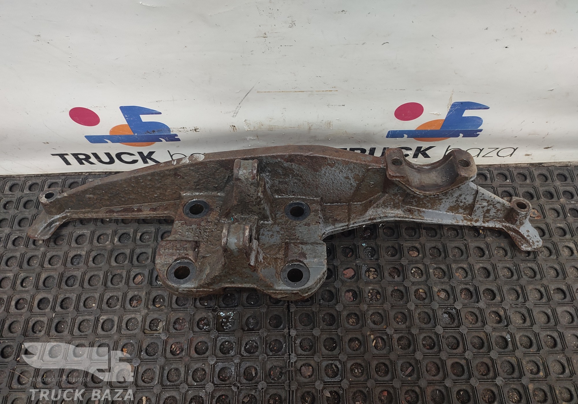 1778751 Кронштейн пневморессоры правый для Daf XF105 (с 2005)