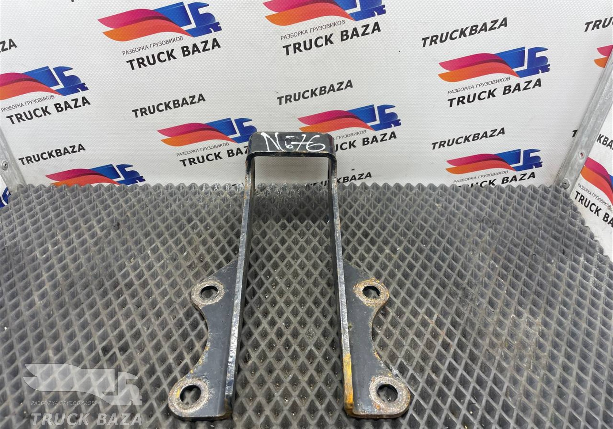 81437400229 Кронштейн амортизатора переднего для Man TGX TG3 (с 2020)