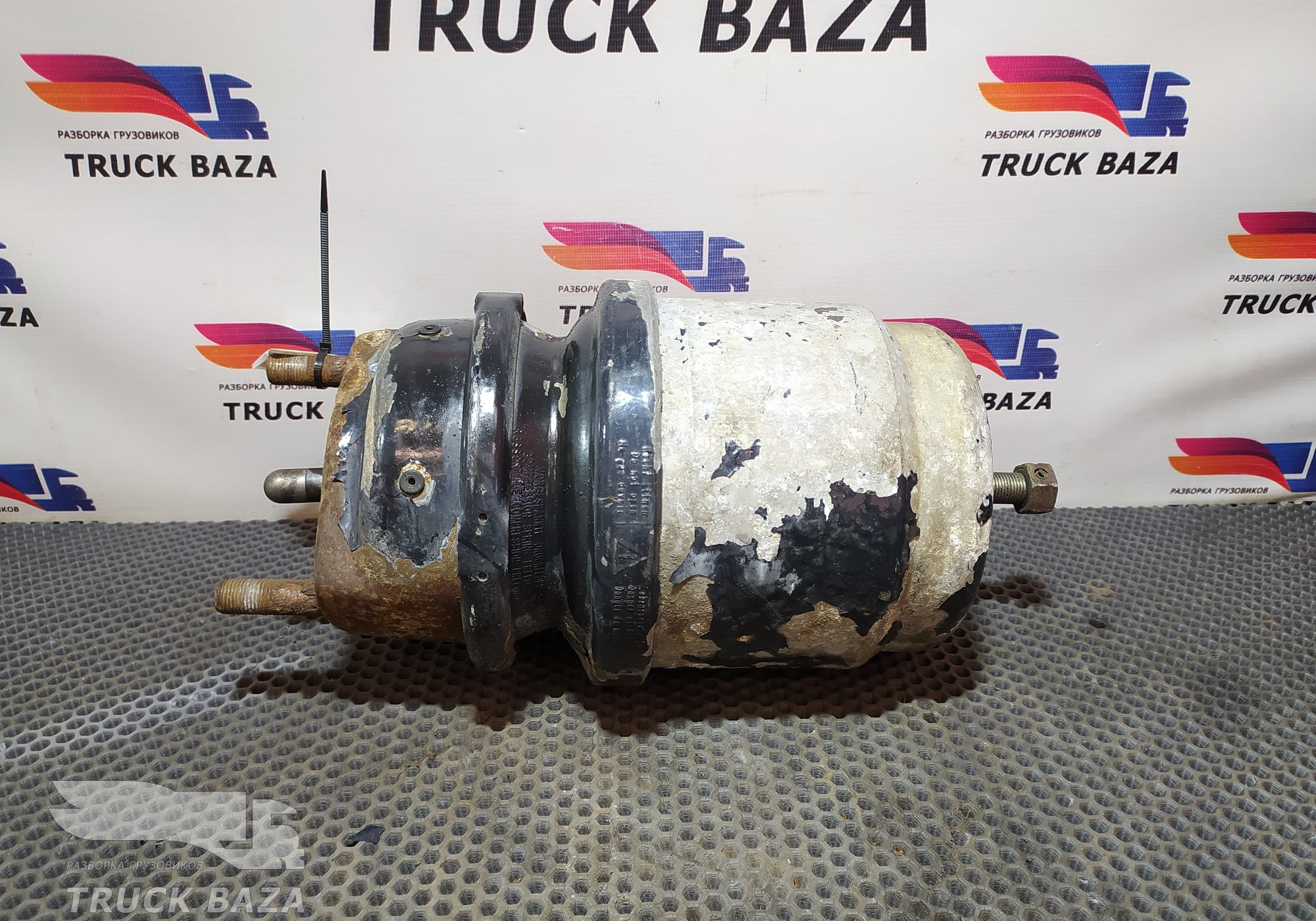 81504116015 Энергоаккумулятор тормозной для Mercedes-Benz