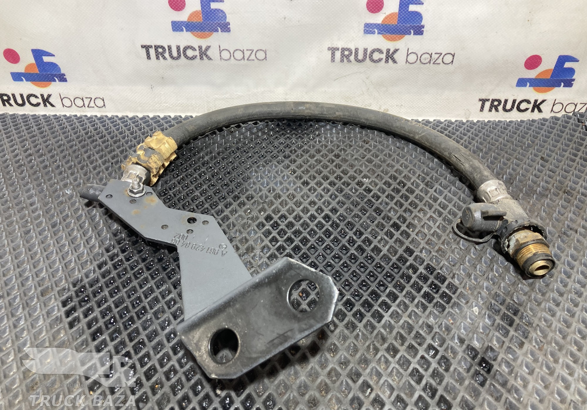 9614298568002 Шланг воздушный для Mercedes-Benz Actros New Actros MP4 (с 2011)