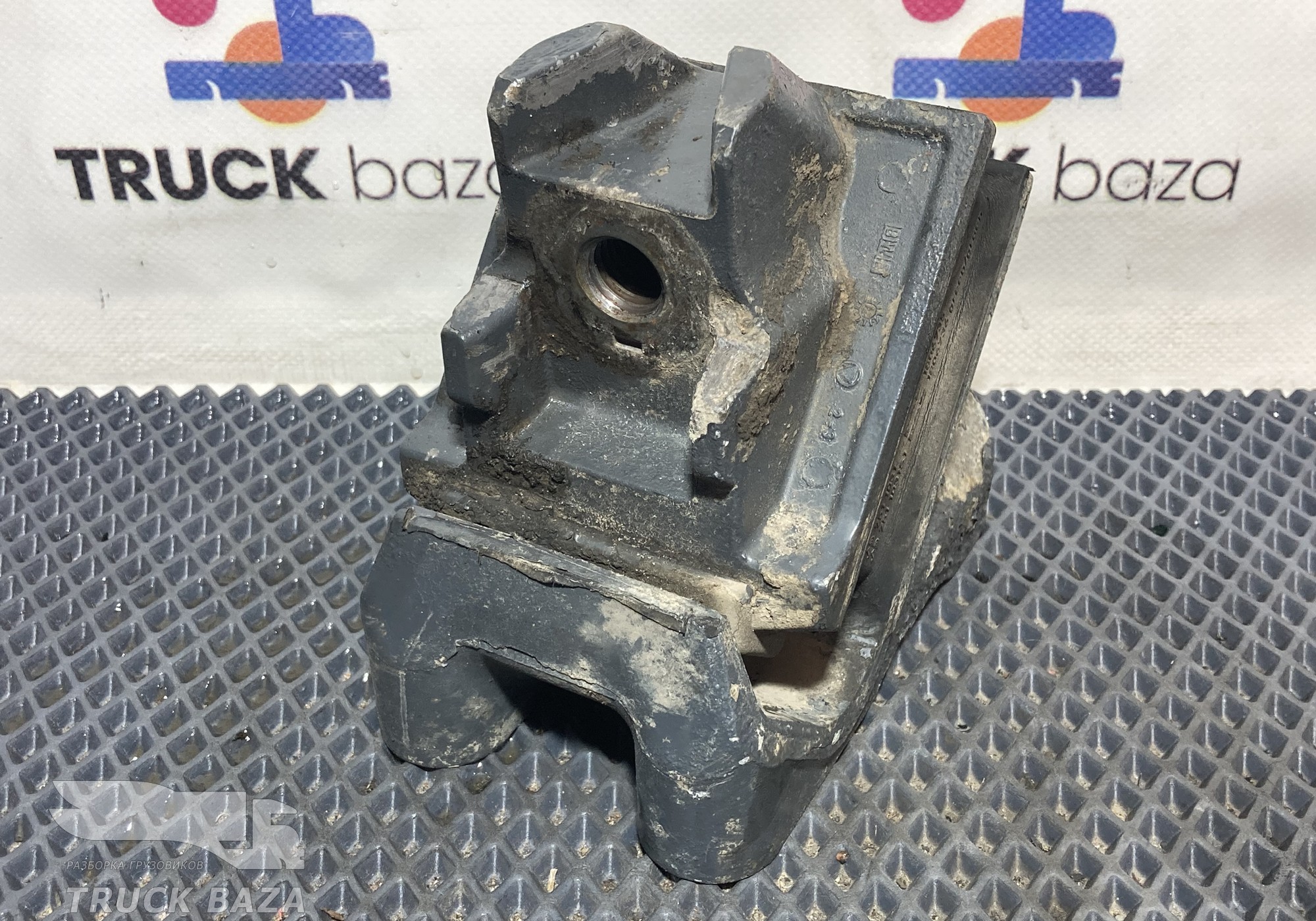 1806735 Подушка двигателя передняя для Daf XF105