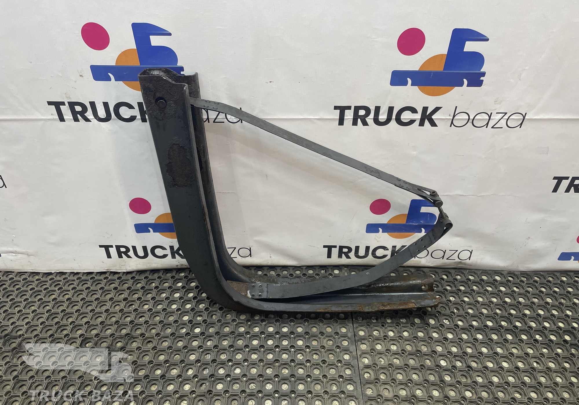 1488893 Кронштейн топливного бака для Scania 5-series G (с 2004 по 2016)