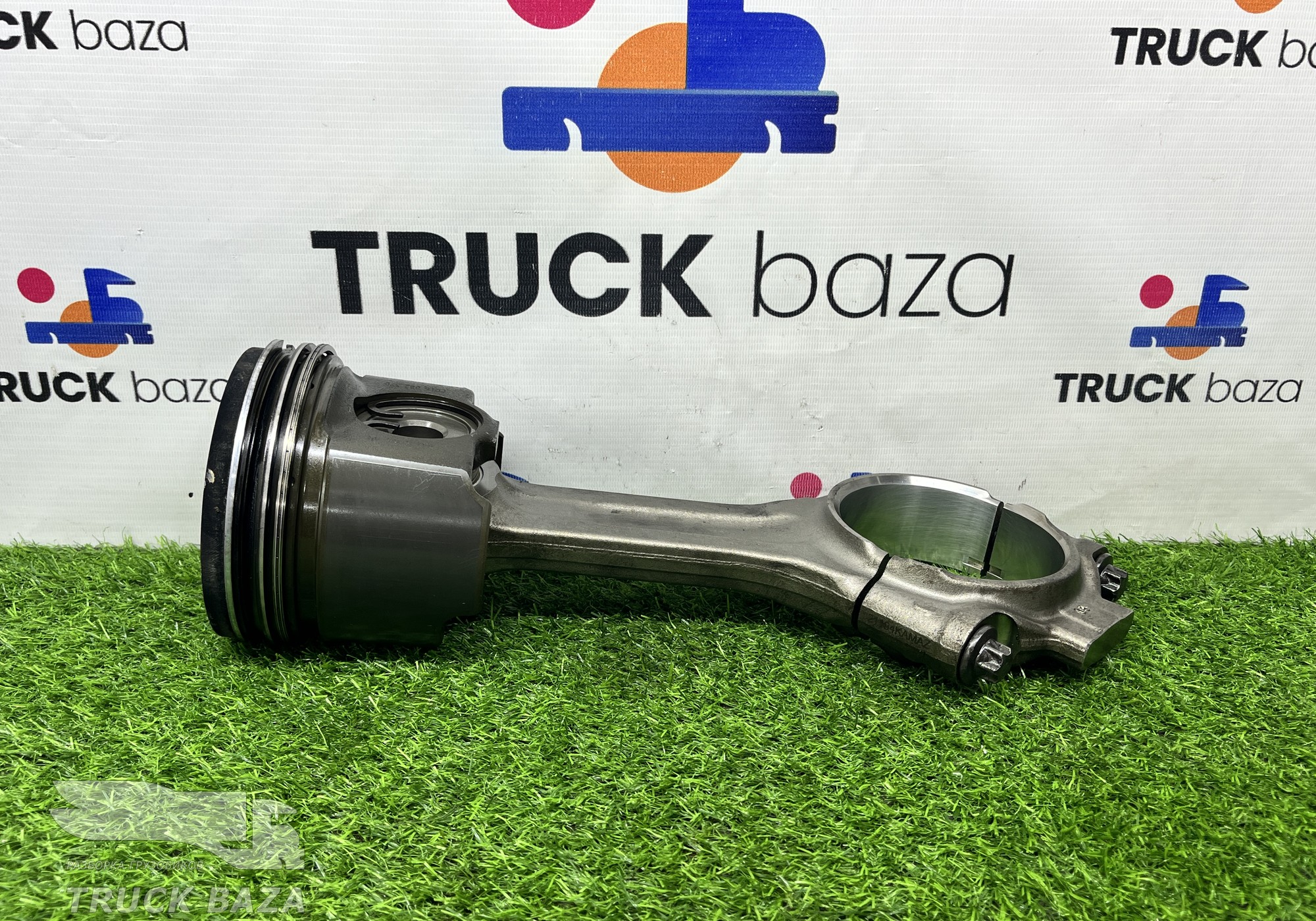 91050100401201 Поршень с шатуном для КАМАЗ 54901