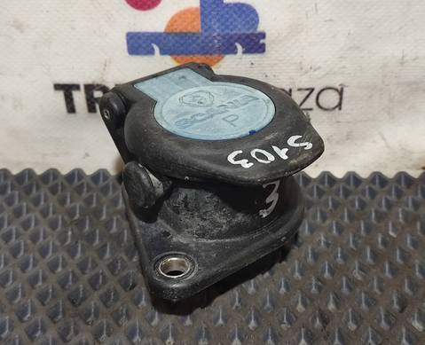 1928539 Корпус розетки