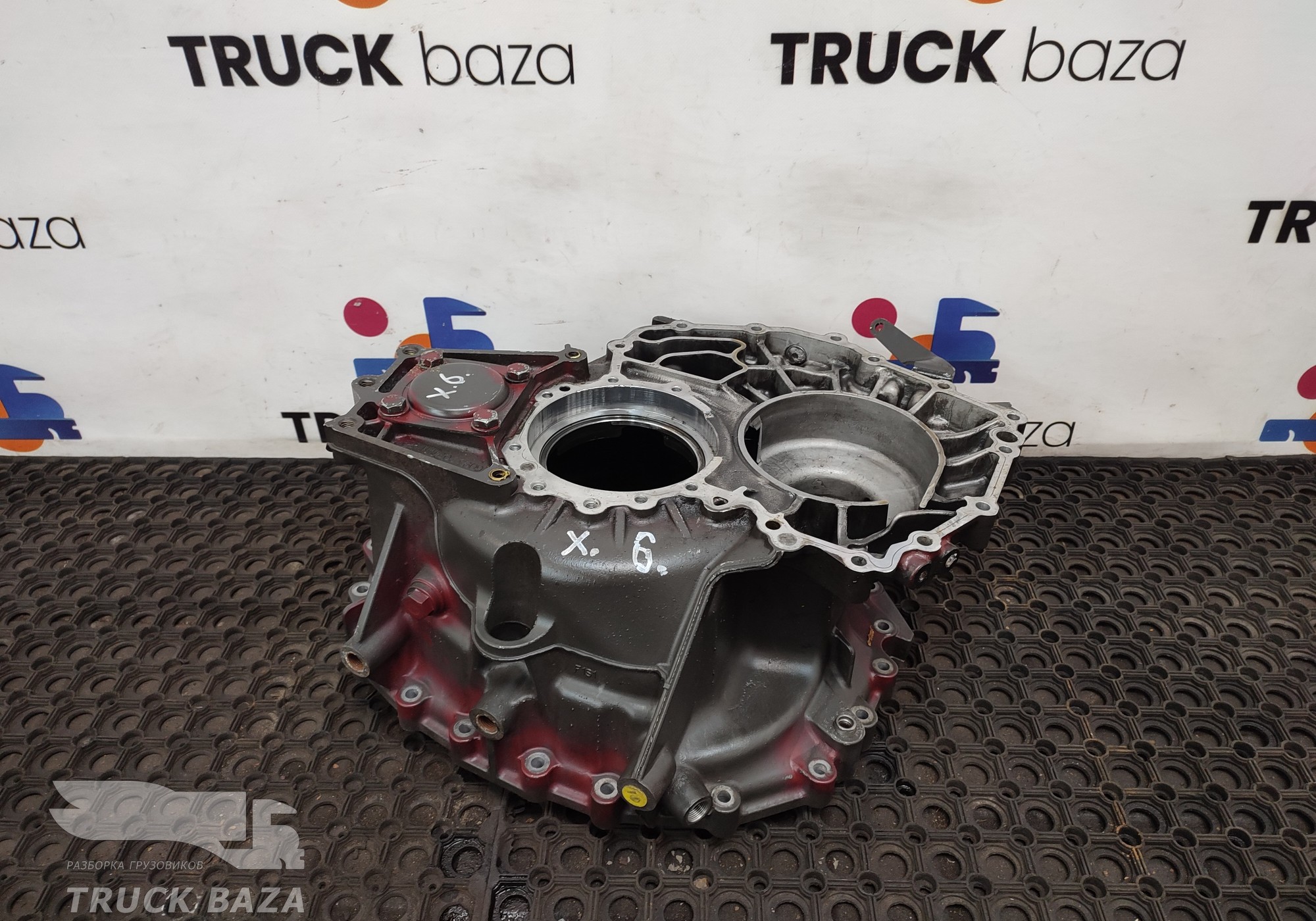 1864537 Корпус КПП ZF задняя часть для Iveco