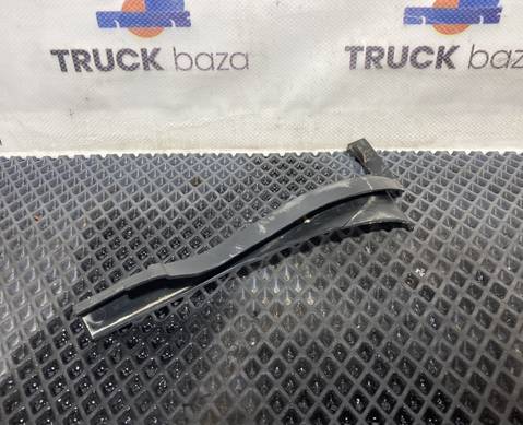 810W624100069 Кронштейн левой накладки лобового стекла для Sinotruk Howo T5G