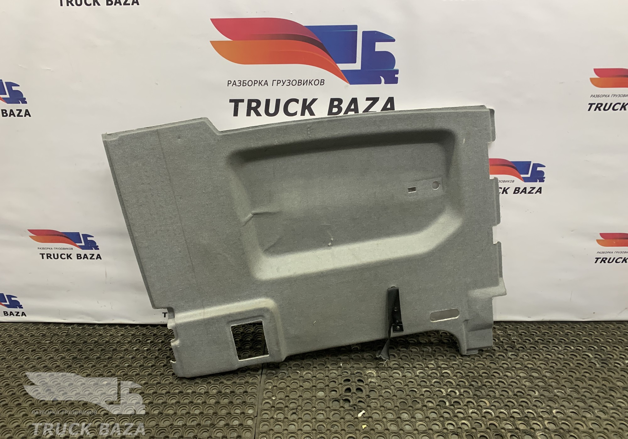 7482518719 Обшивка салона левая для Renault T (с 2013)