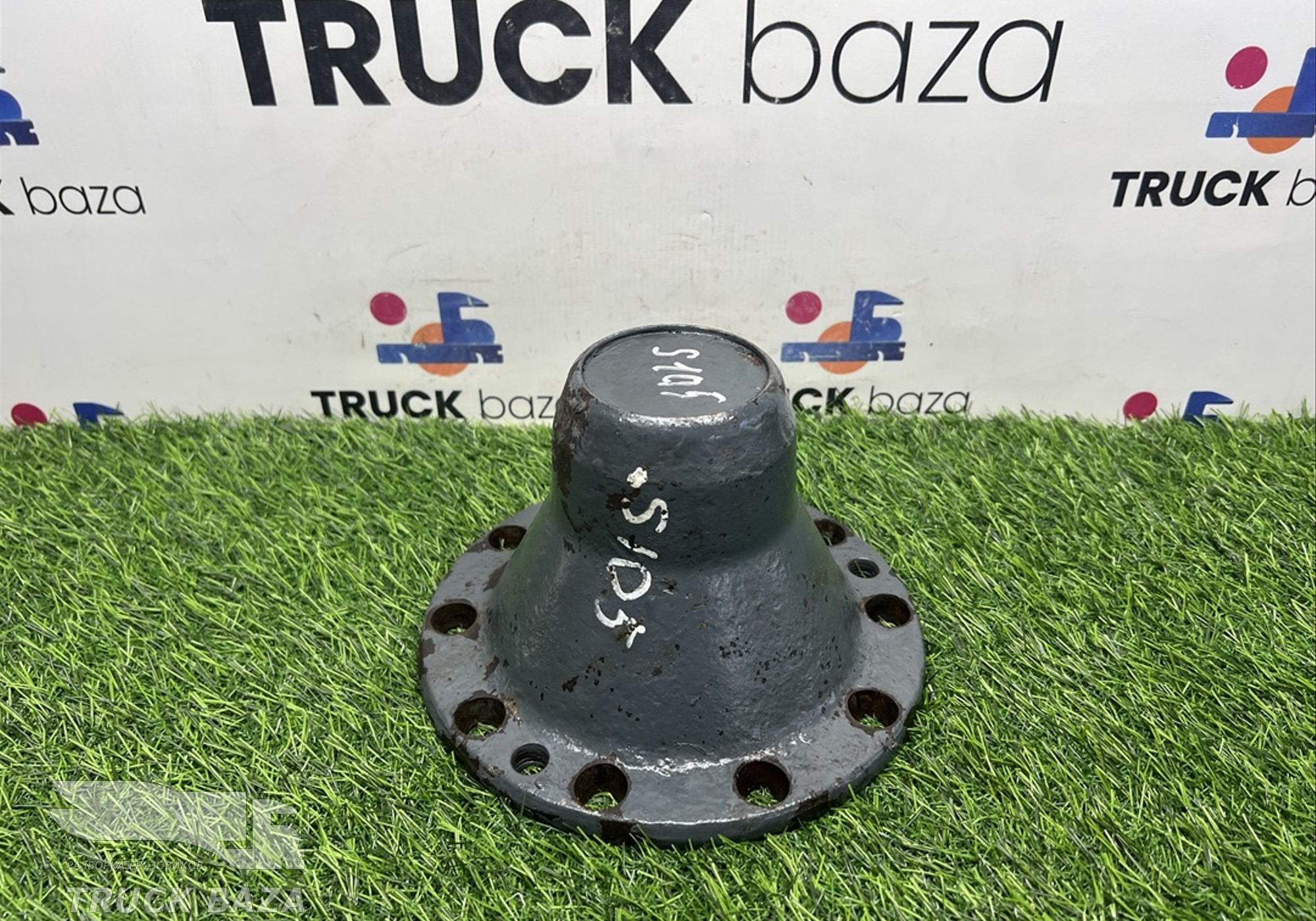 2376432 Крышка ступицы задней