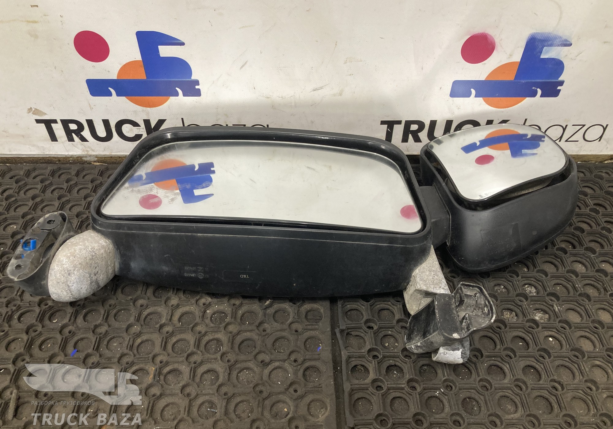 1723518 Зеркало заднего вида боковое левое