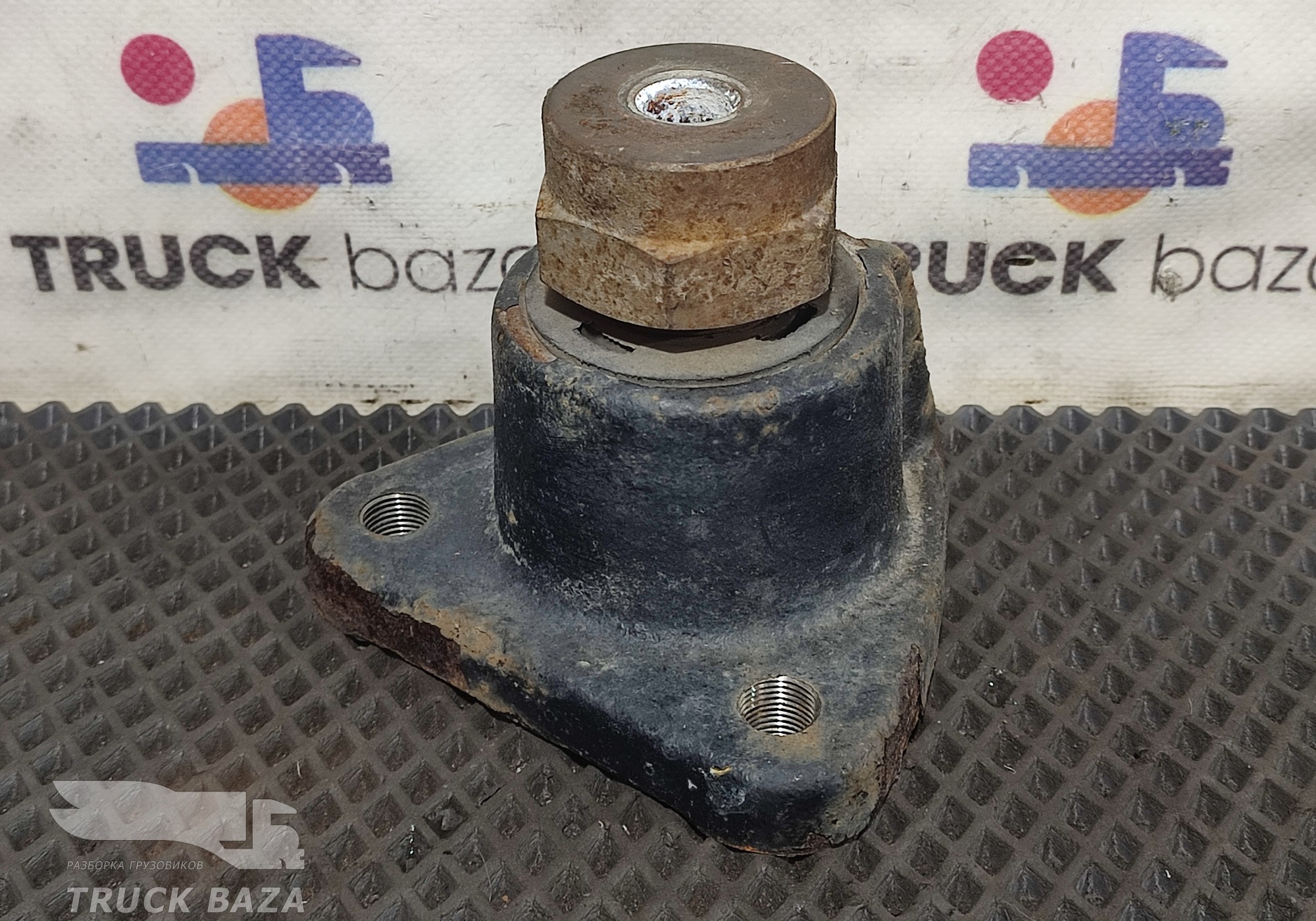 549018404144 Кронштейн крыла для КАМАЗ 54901