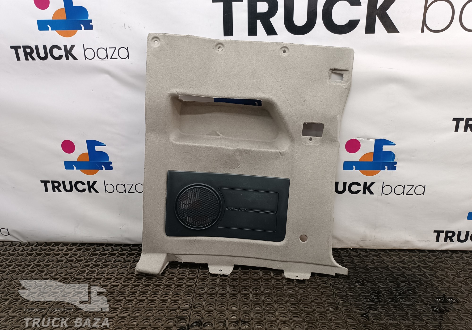 5402018C6300 Обшивка салона правая задняя боковая для DongFeng GX DFH4180
