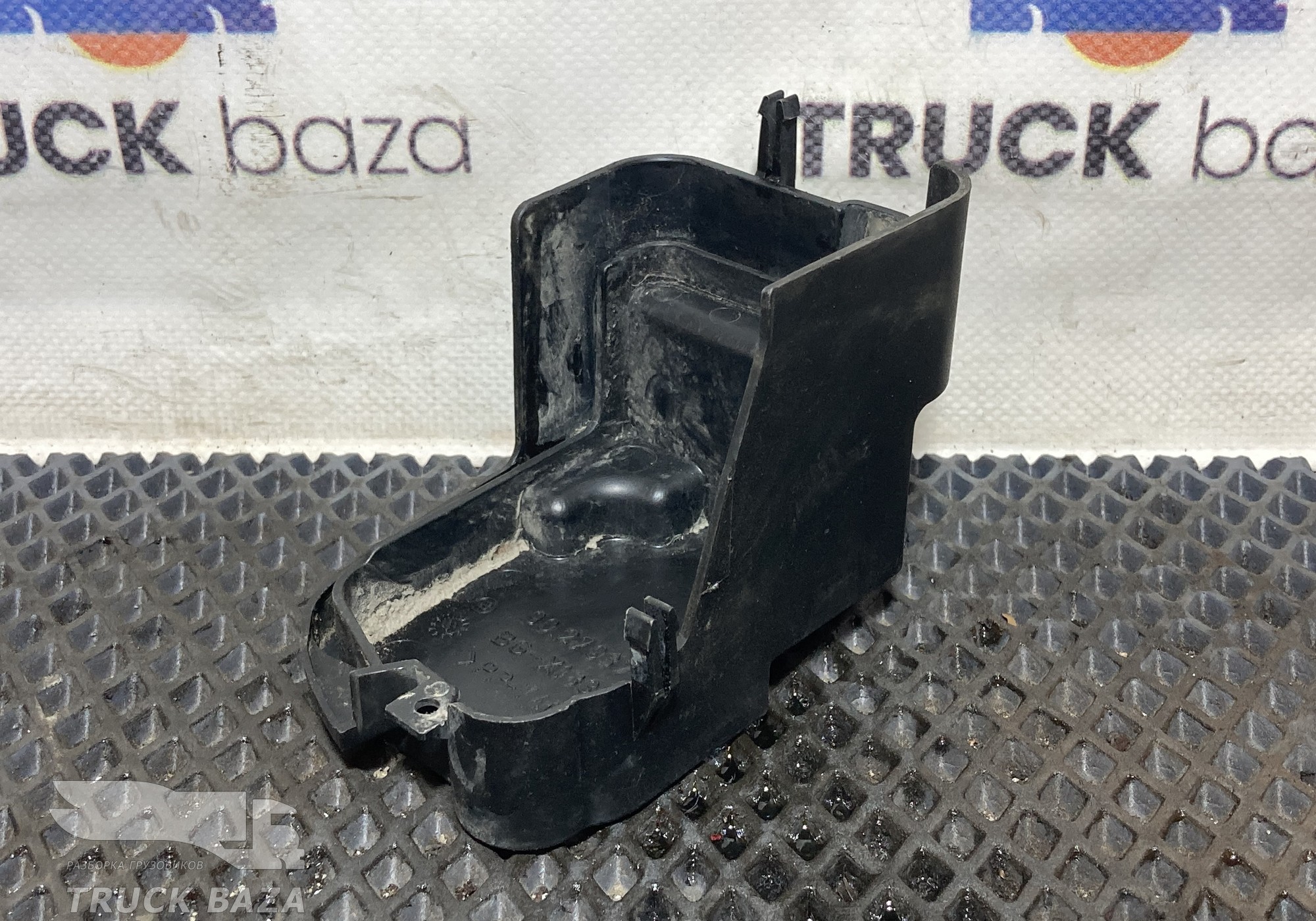 81619426008 Крышка корпуса салонного фильтра для Man TGX II (с 2012)