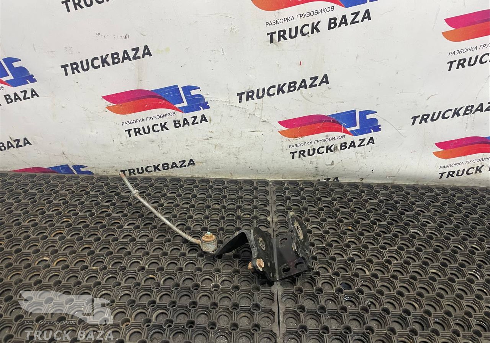 81417200145 Кронштейн торсиона кабины для Man TGX TG3 (с 2020)