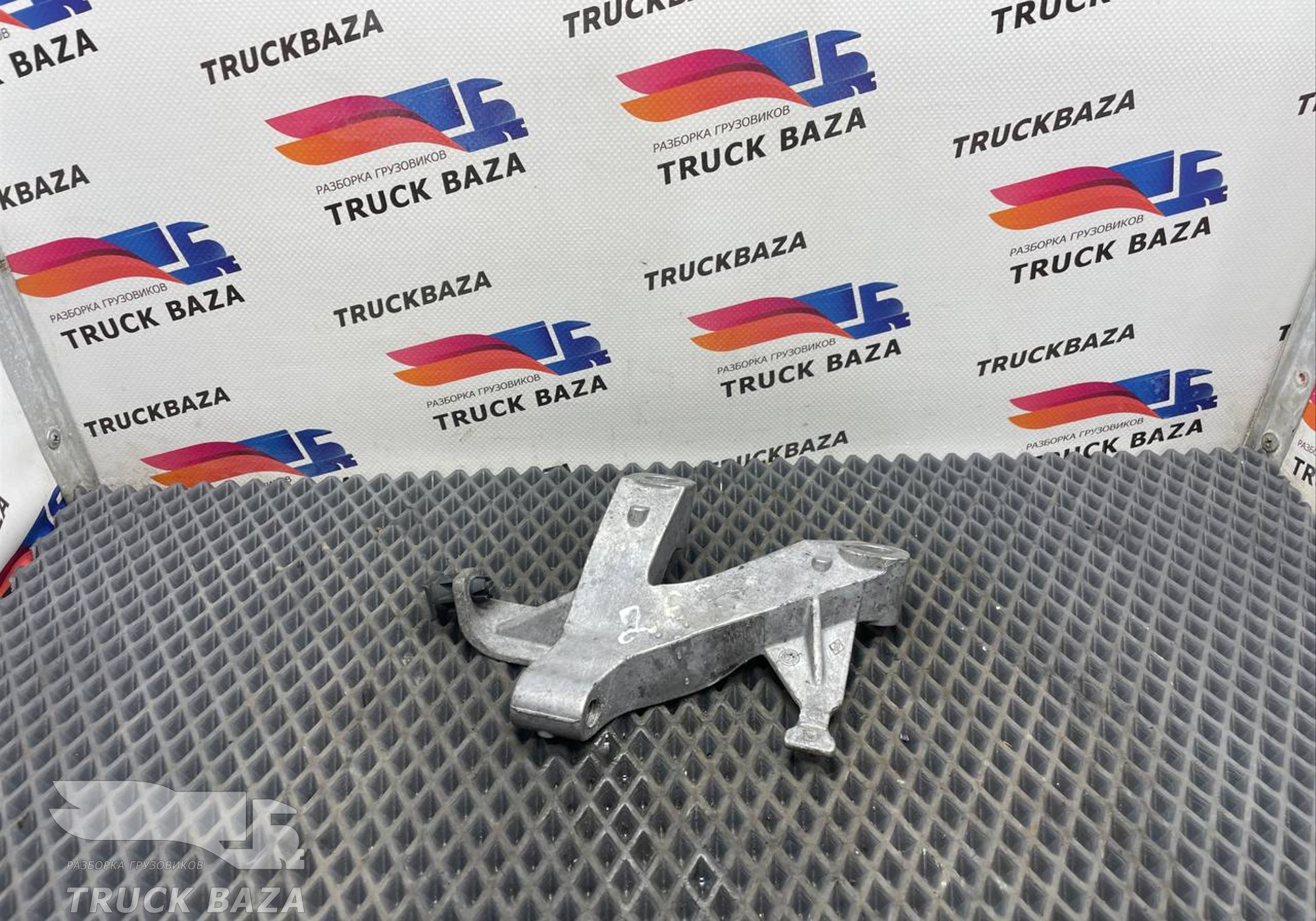 51191013101 Кронштейн генератора для Man TGX II (с 2012)