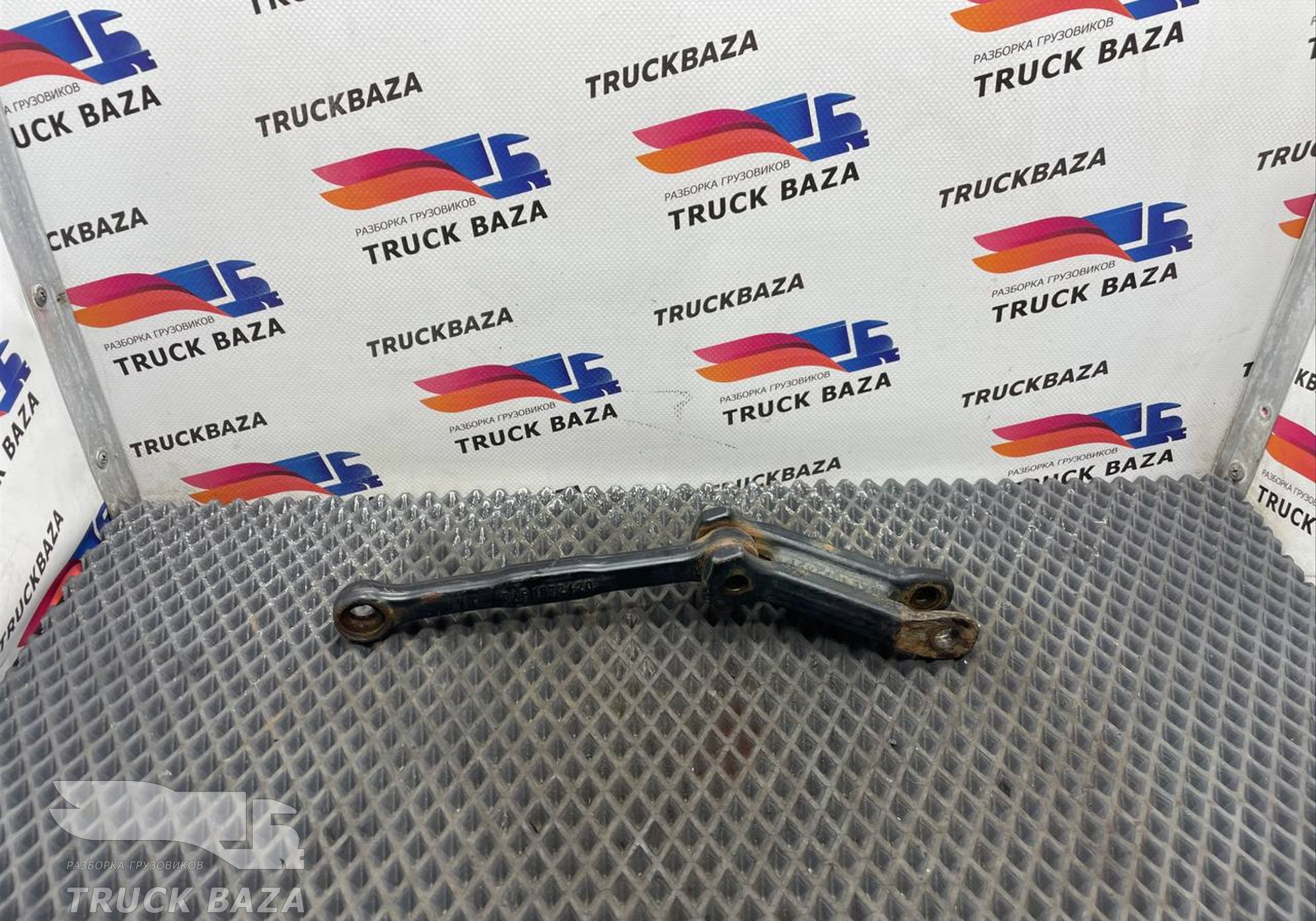 1872420 Ограничитель подъёма кабины для Daf XF106 (с 2012)