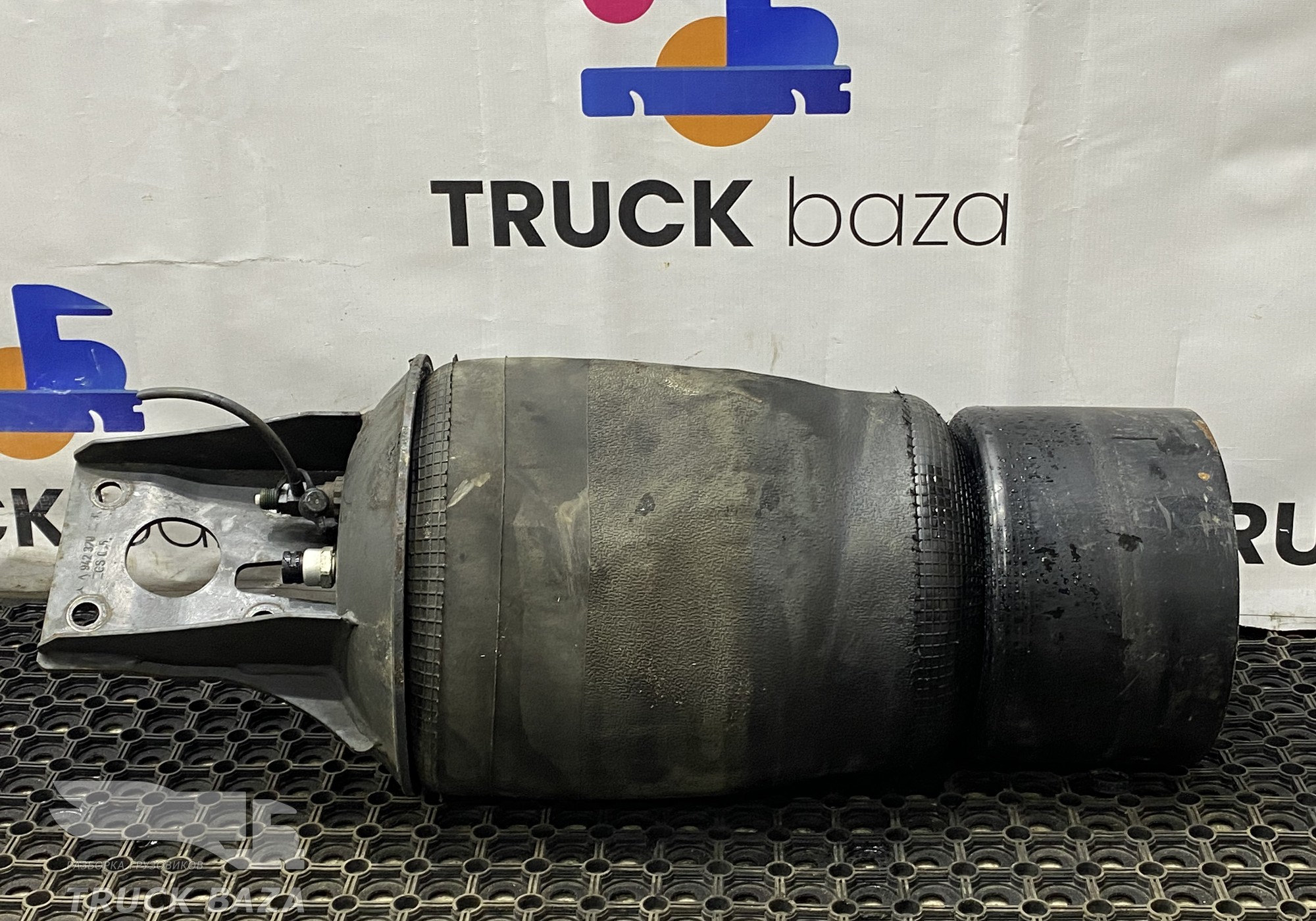 A9423200235 Подушка пневмоподвески задняя