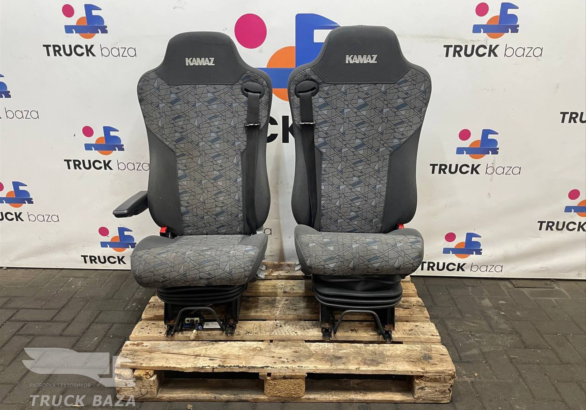 45104680012231 Комплект сидений KAMAZ 5490 для КАМАЗ 5490 (с 2013)