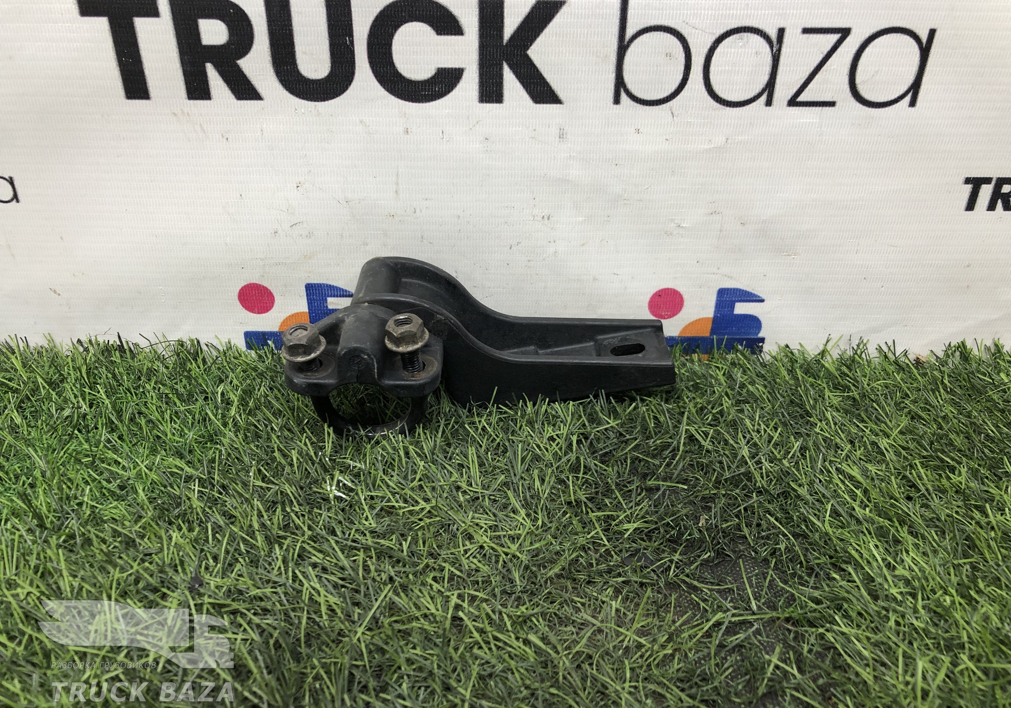 A9437930314 Кронштейн спойлера кабины для Mercedes-Benz Actros MP3 (с 2008)