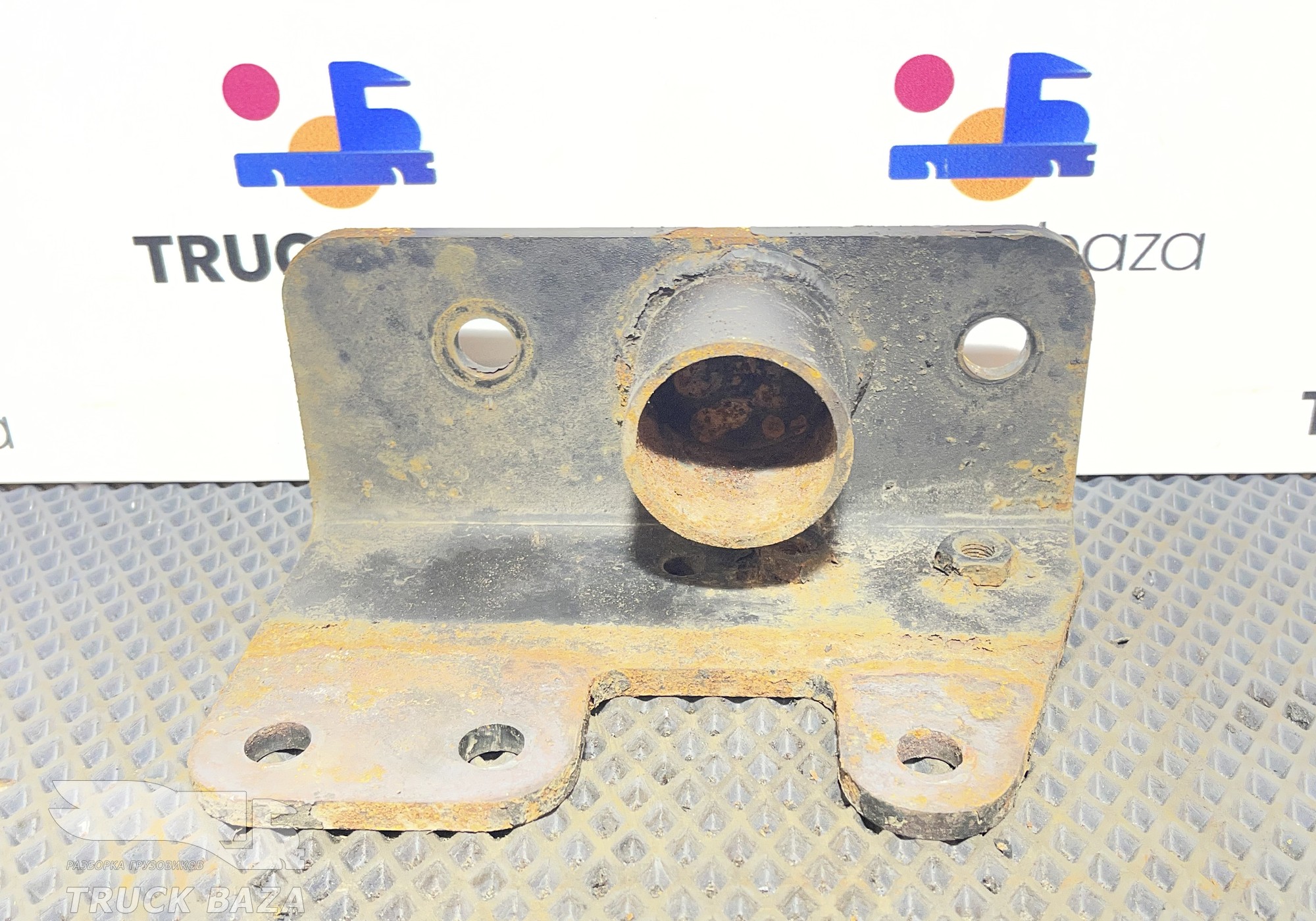 54905001178 Кронштейн крепления бампера правый для КАМАЗ 5490 (с 2013)