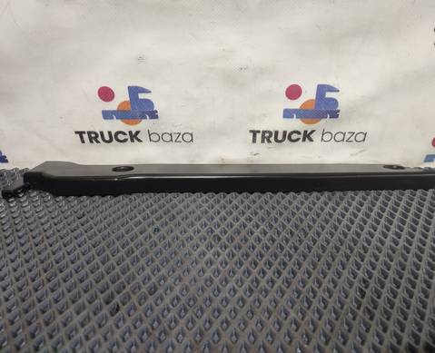 81624100177 Накладка лобового стекла левая для Man