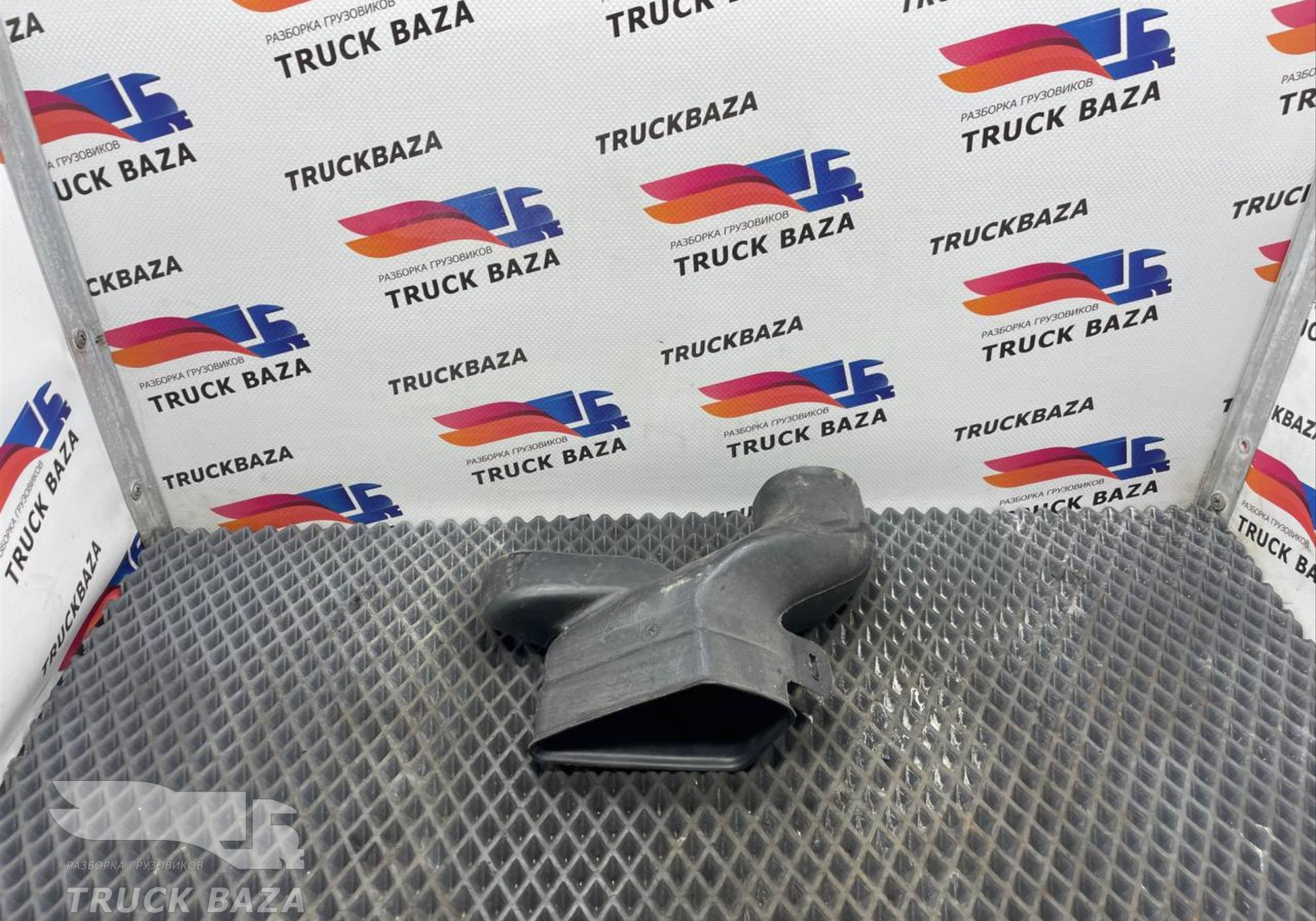 1305051 Дефлектор воздушный для Daf XF105 (с 2005)