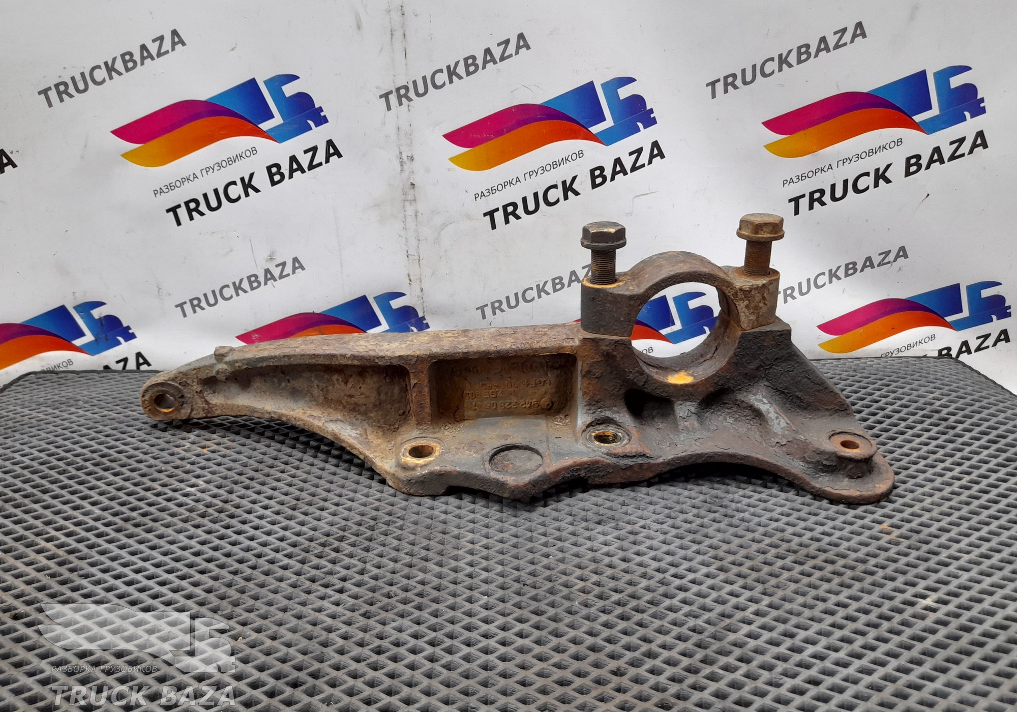 9423280541 Кронштейн пневморессоры правый для Mercedes-Benz Axor