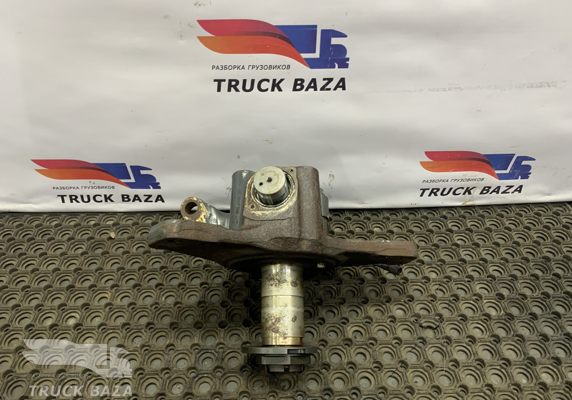 1794846 Кулак поворотный правый для Daf XF105 (с 2005)