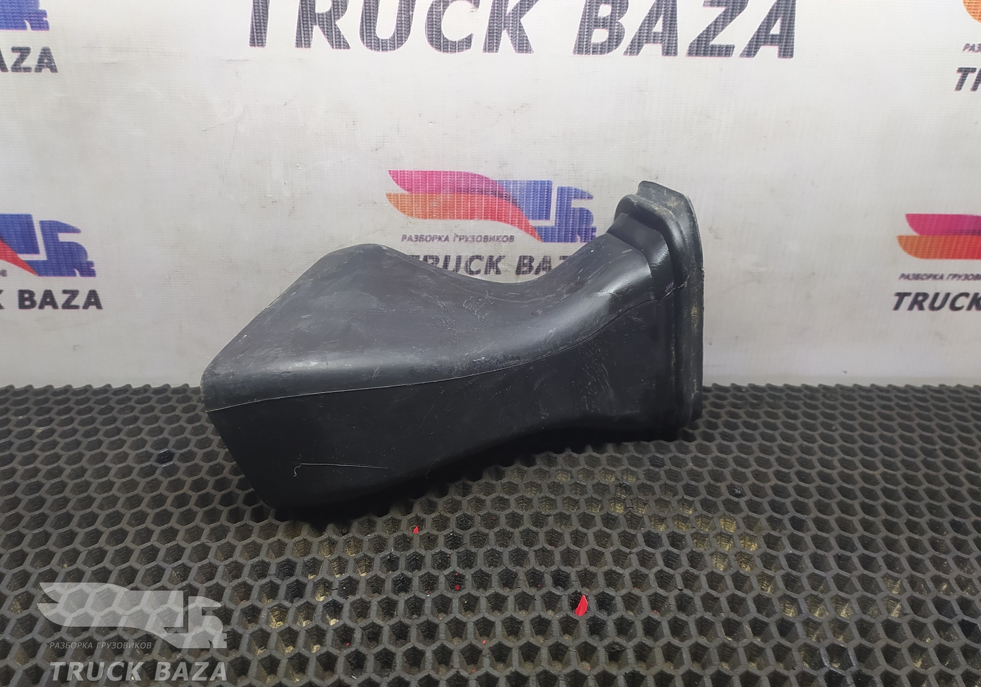 3175648 Воздуховод отопителя для Volvo