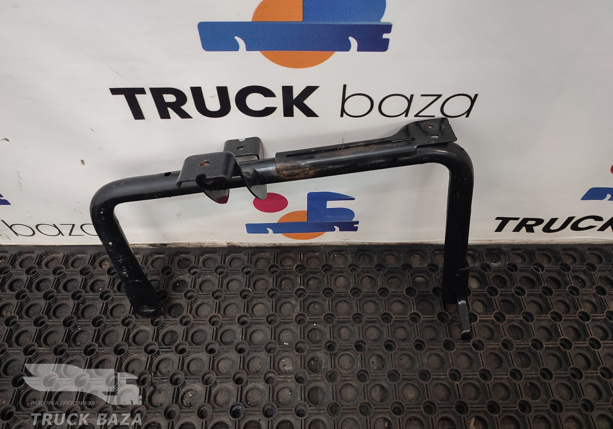 A9608820006 Кронштейн продолжения крыла для Mercedes-Benz Actros New Actros MP4 (с 2011)