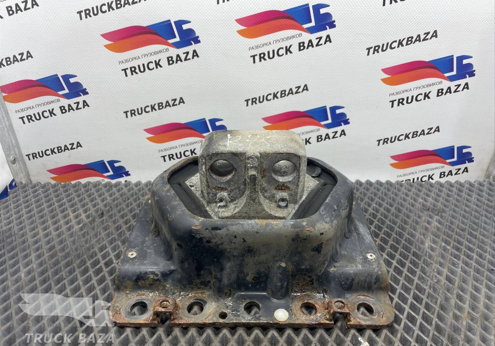 7420499469 Опора двигателя для Renault Premium II (с 2005 по 2013)