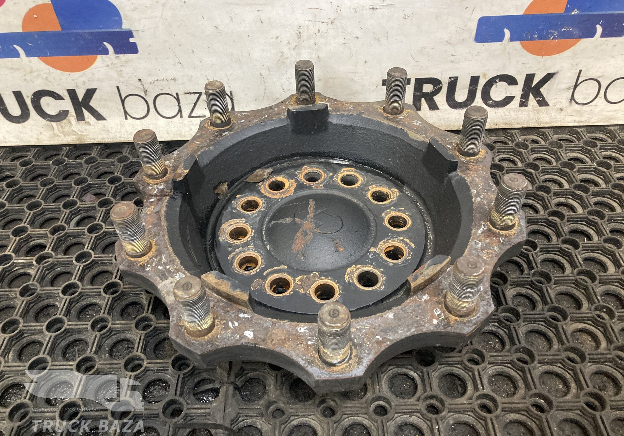 HD90009410205 Фланец ступицы передней