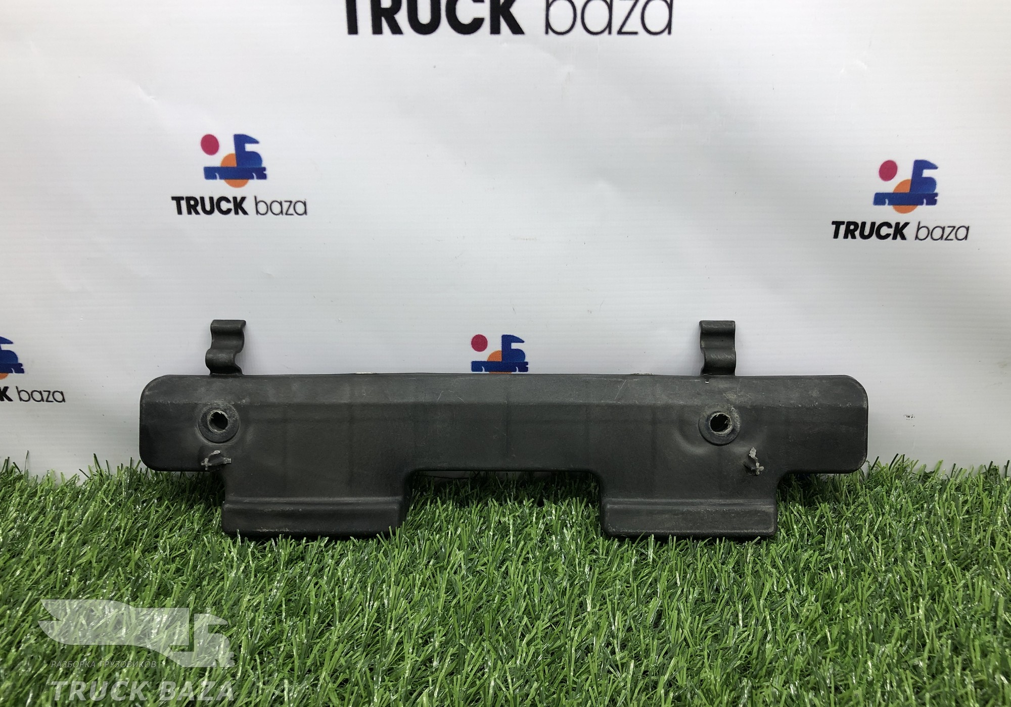 549015205323 Накладка ручки левая для КАМАЗ 54901