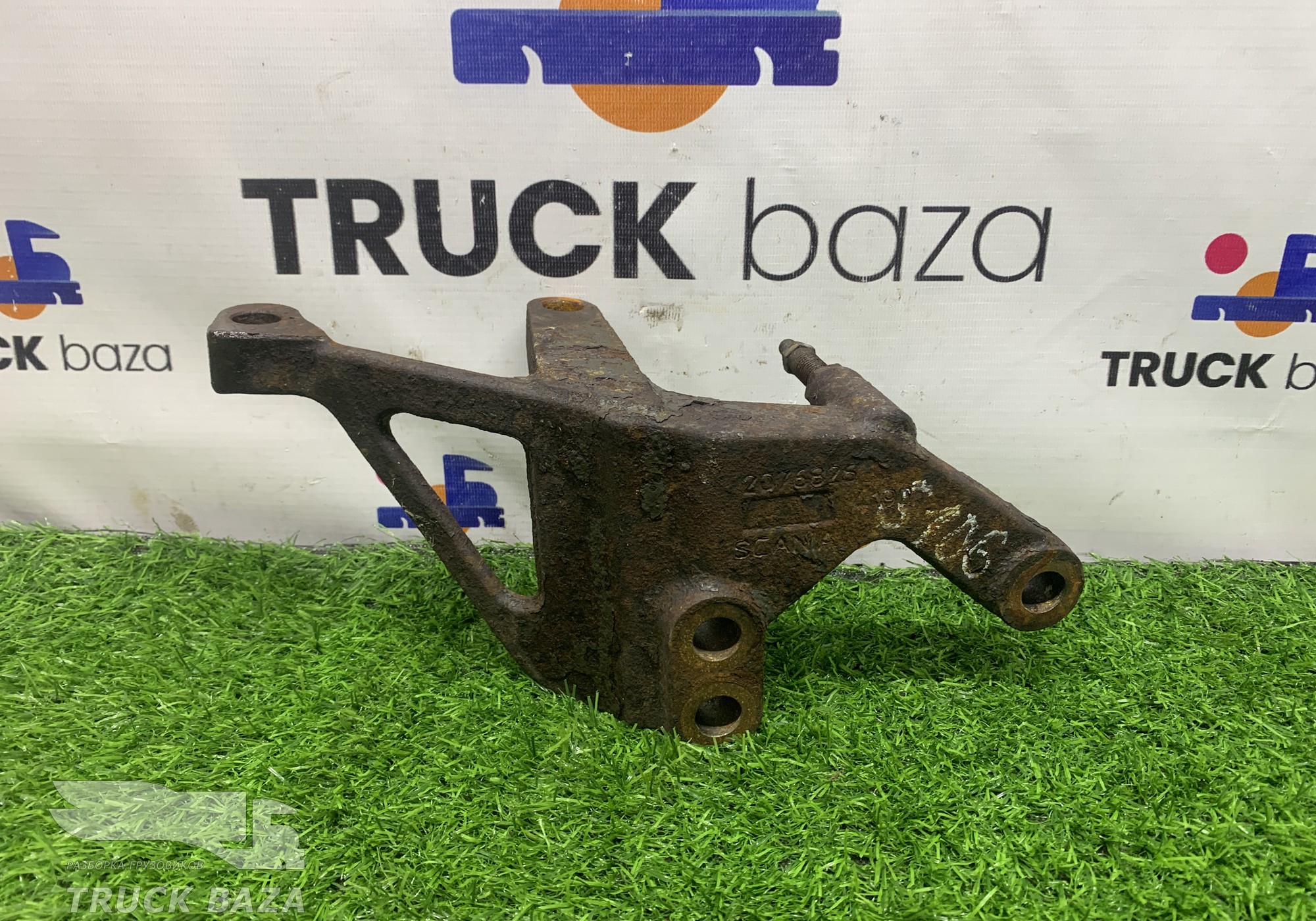 2076826 Кронштейн тормозного вала левый