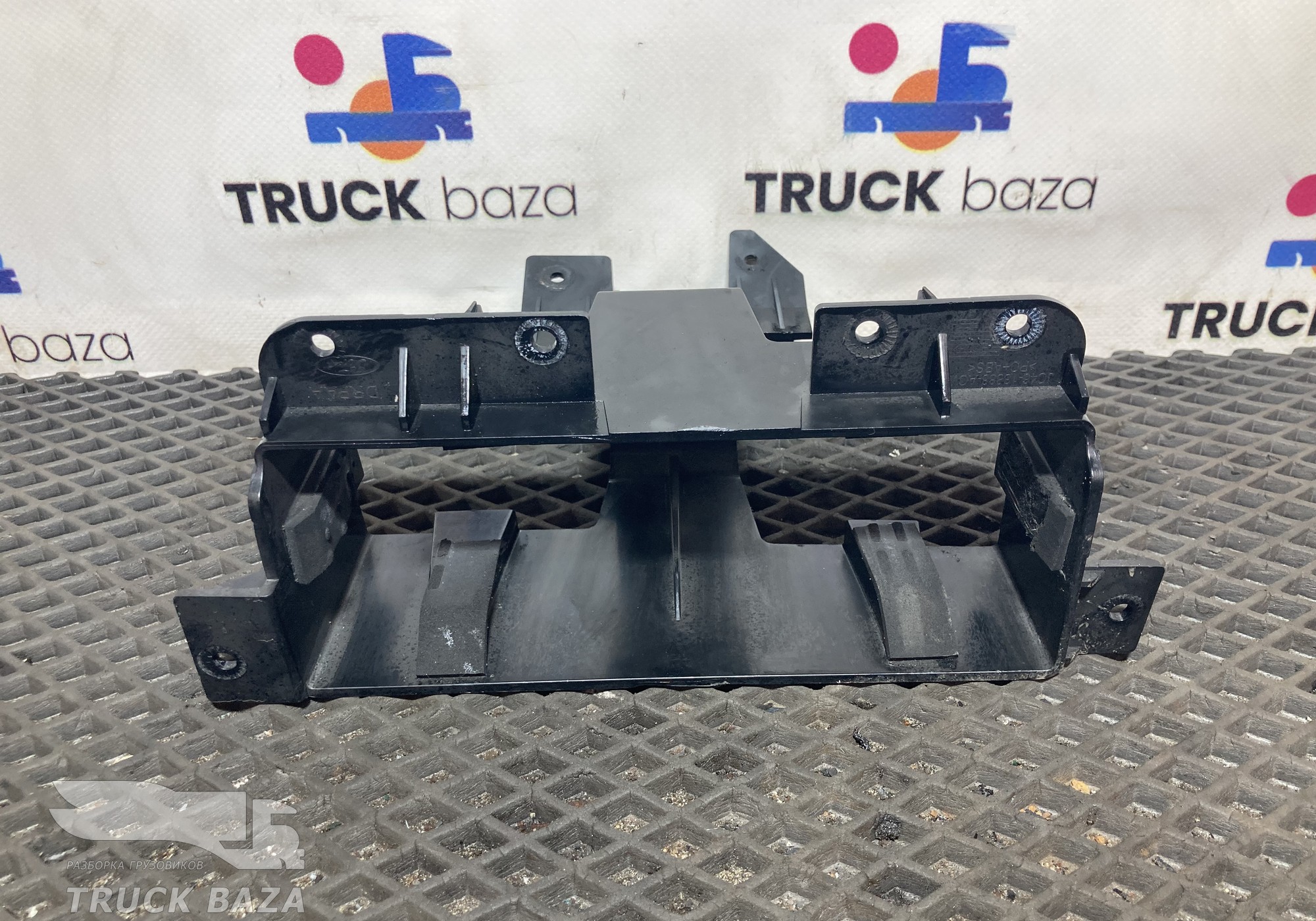 JC4618888 Кронштейн бардачка для Ford F-MAX (с 2018)