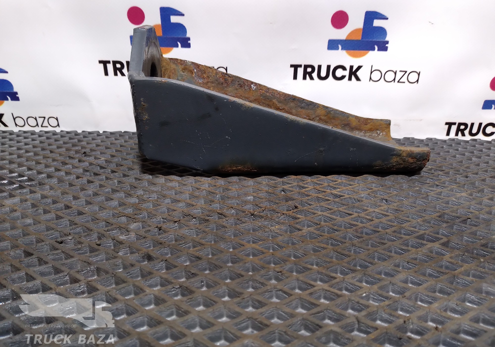 1437841 Кронштейн амортизатора переднего верхний для Daf CF