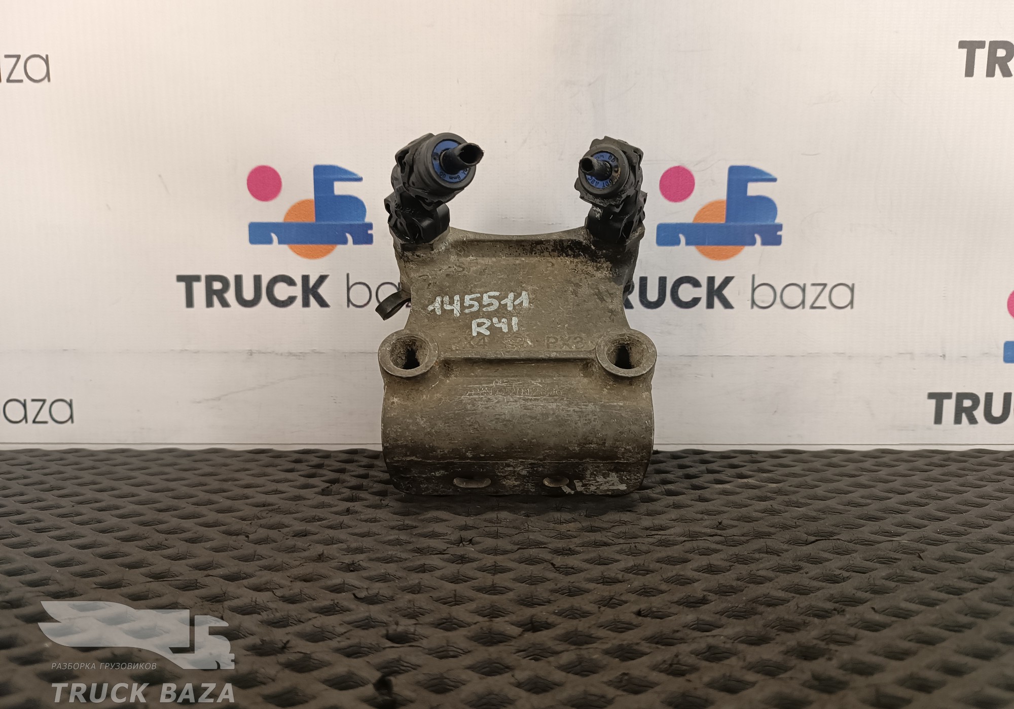 22012676 Кронштейн воздушного клапана для Volvo