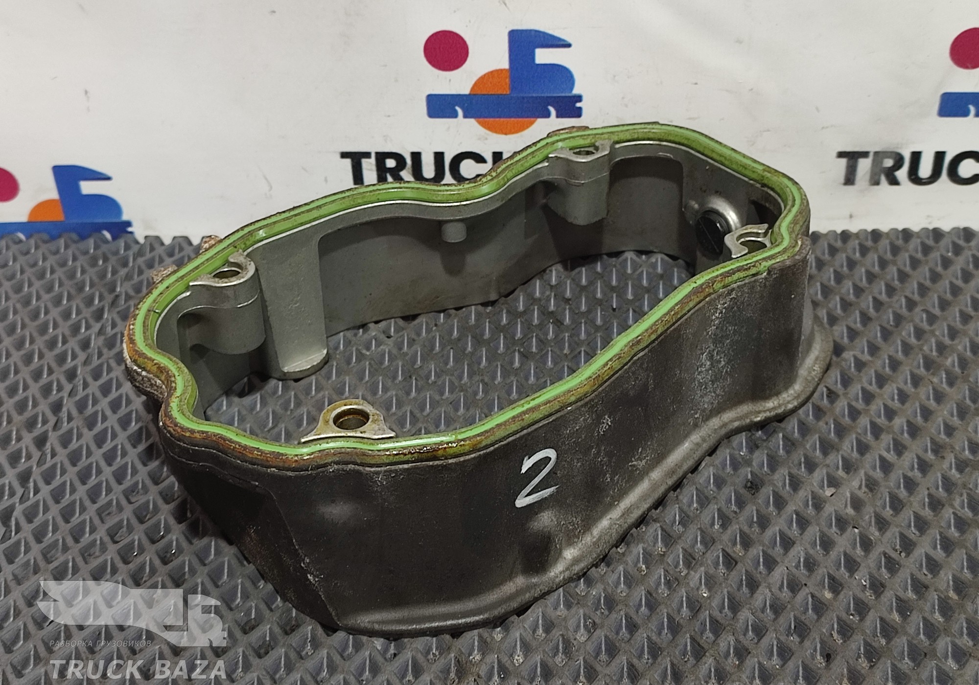 1880754 Проставка клапанной крышки для Scania