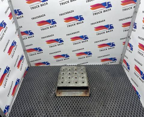 1120010 Подножка на задний борт для Полуприцепы Разные Полуприцепы