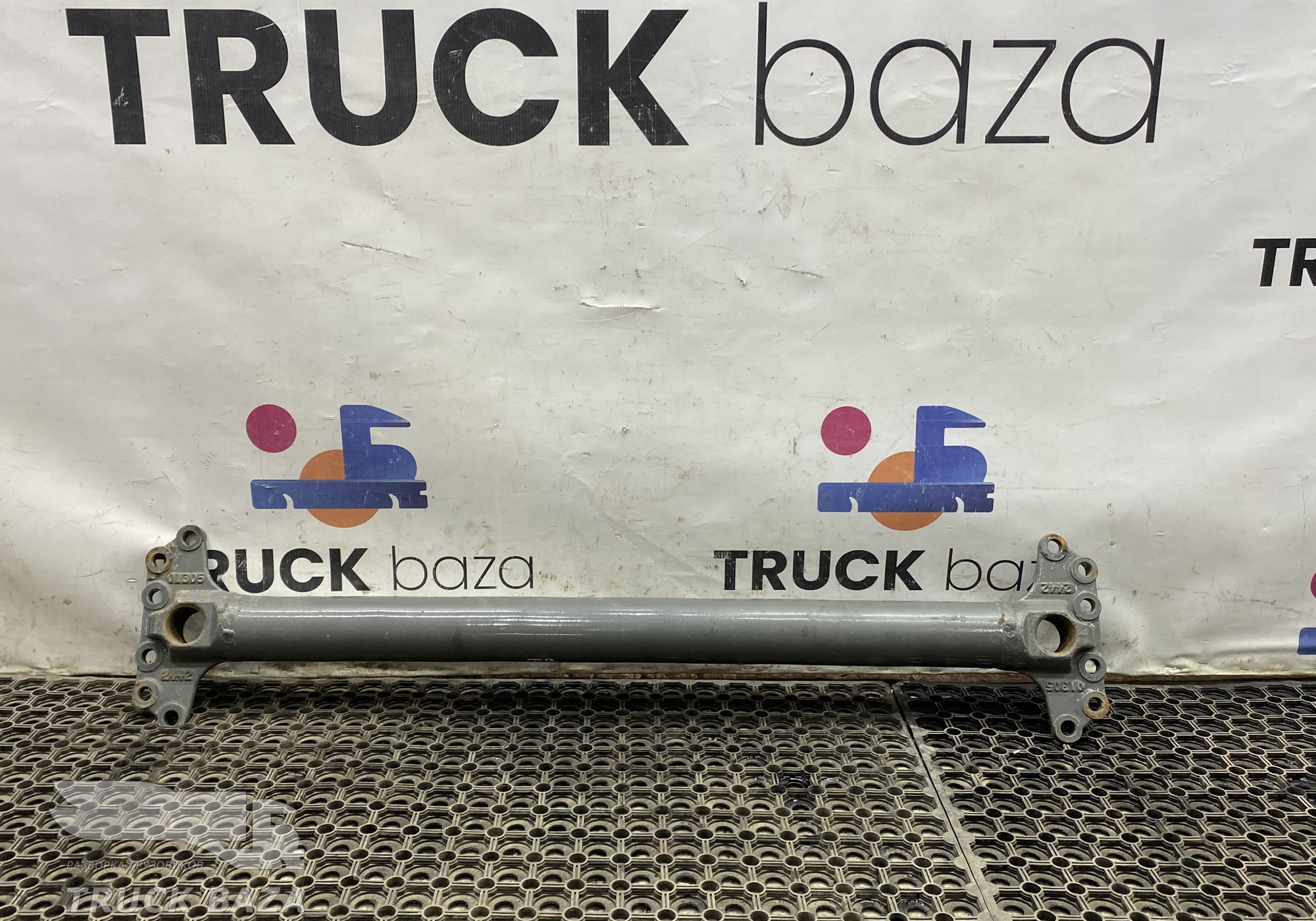 711W412805282 Траверса рамы для Sinotruk Sitrak C7H