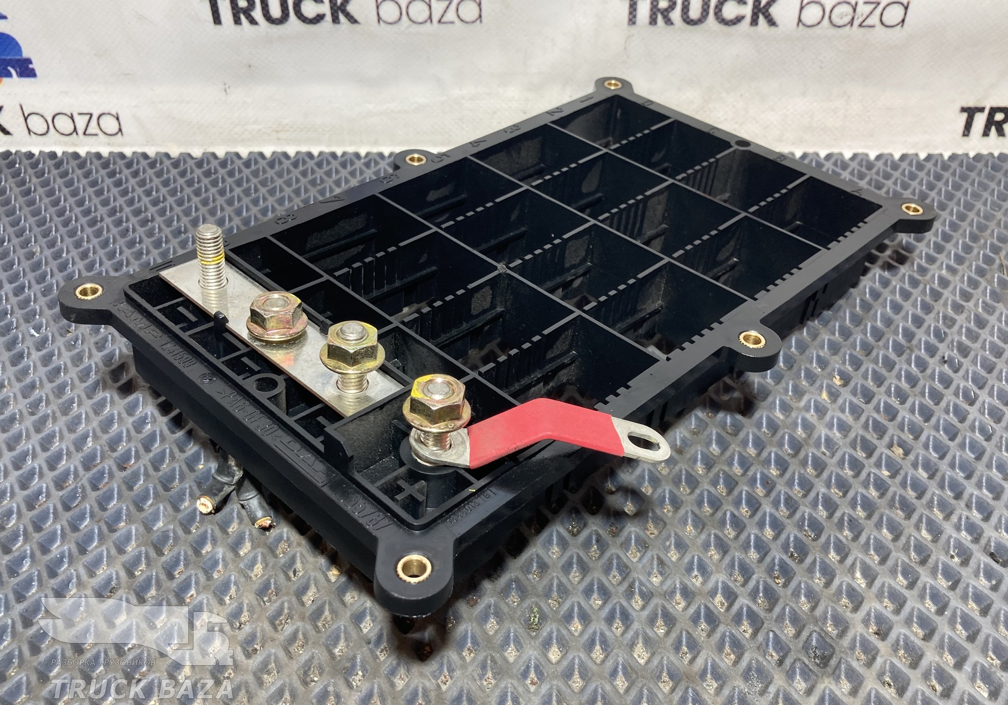 1365787 Рамка проводки