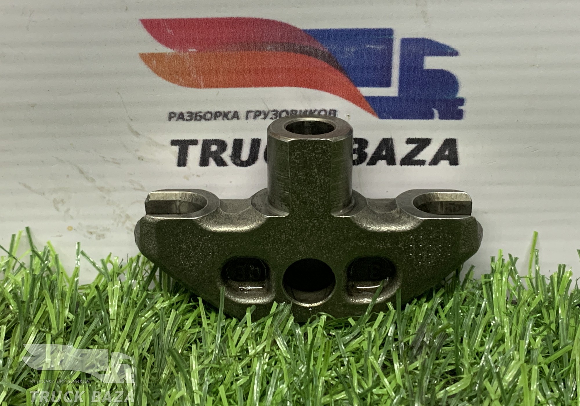 1675249 Коромысло