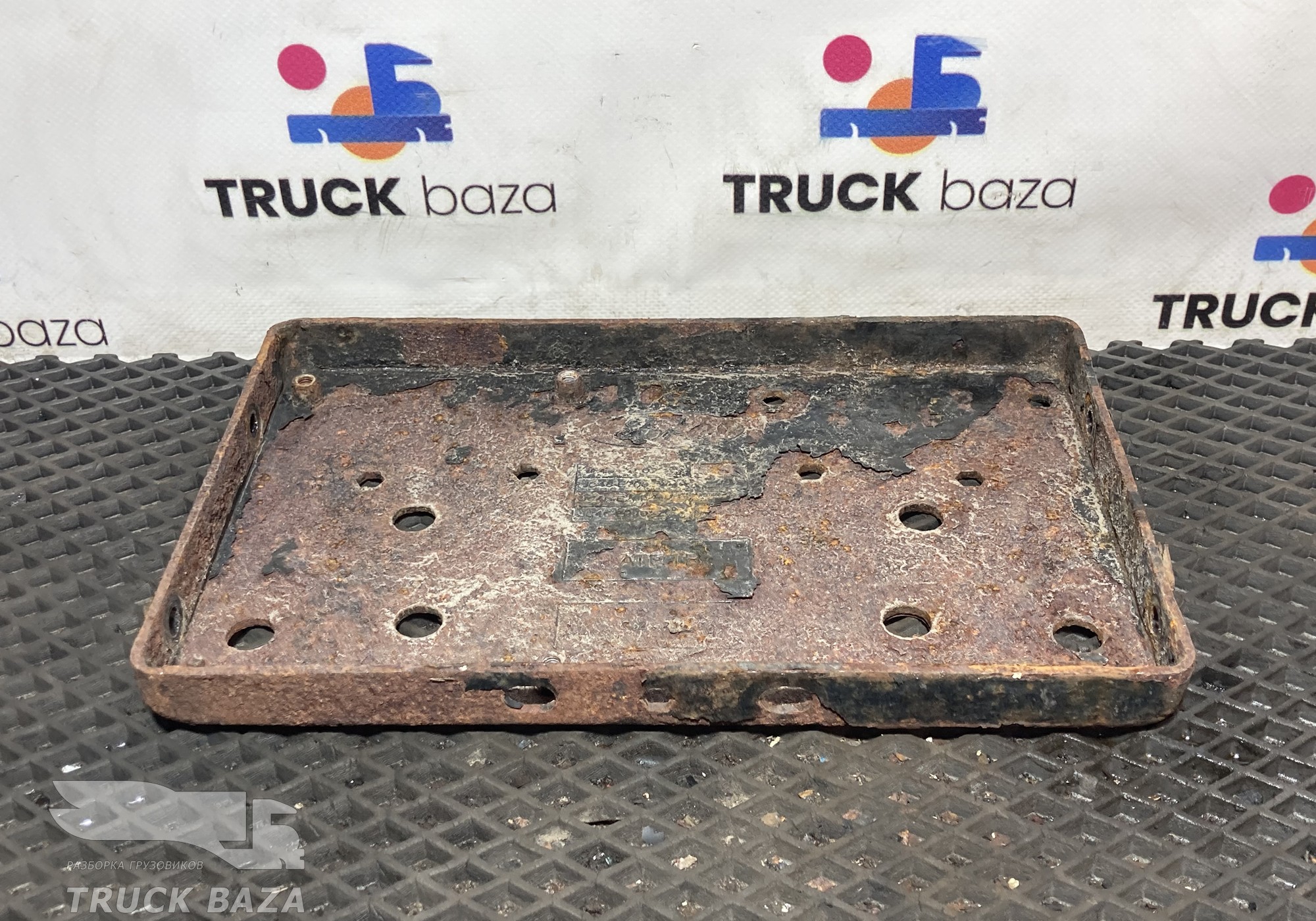 JC46E20022AA Кронштейн подножки для Ford F-MAX (с 2018)