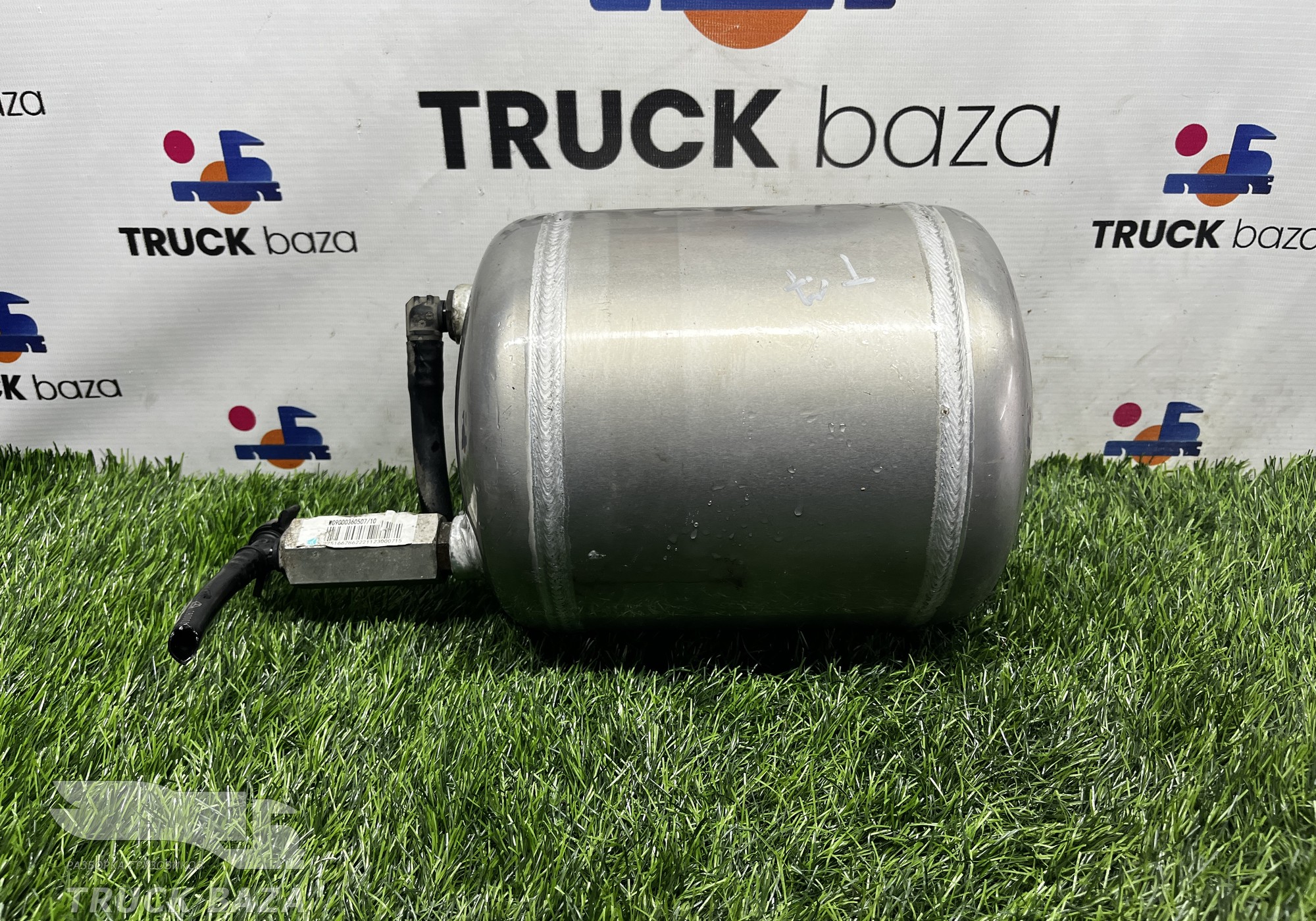 WG9000360773 Ресивер воздушный 8 L для Sinotruk Sitrak C7H