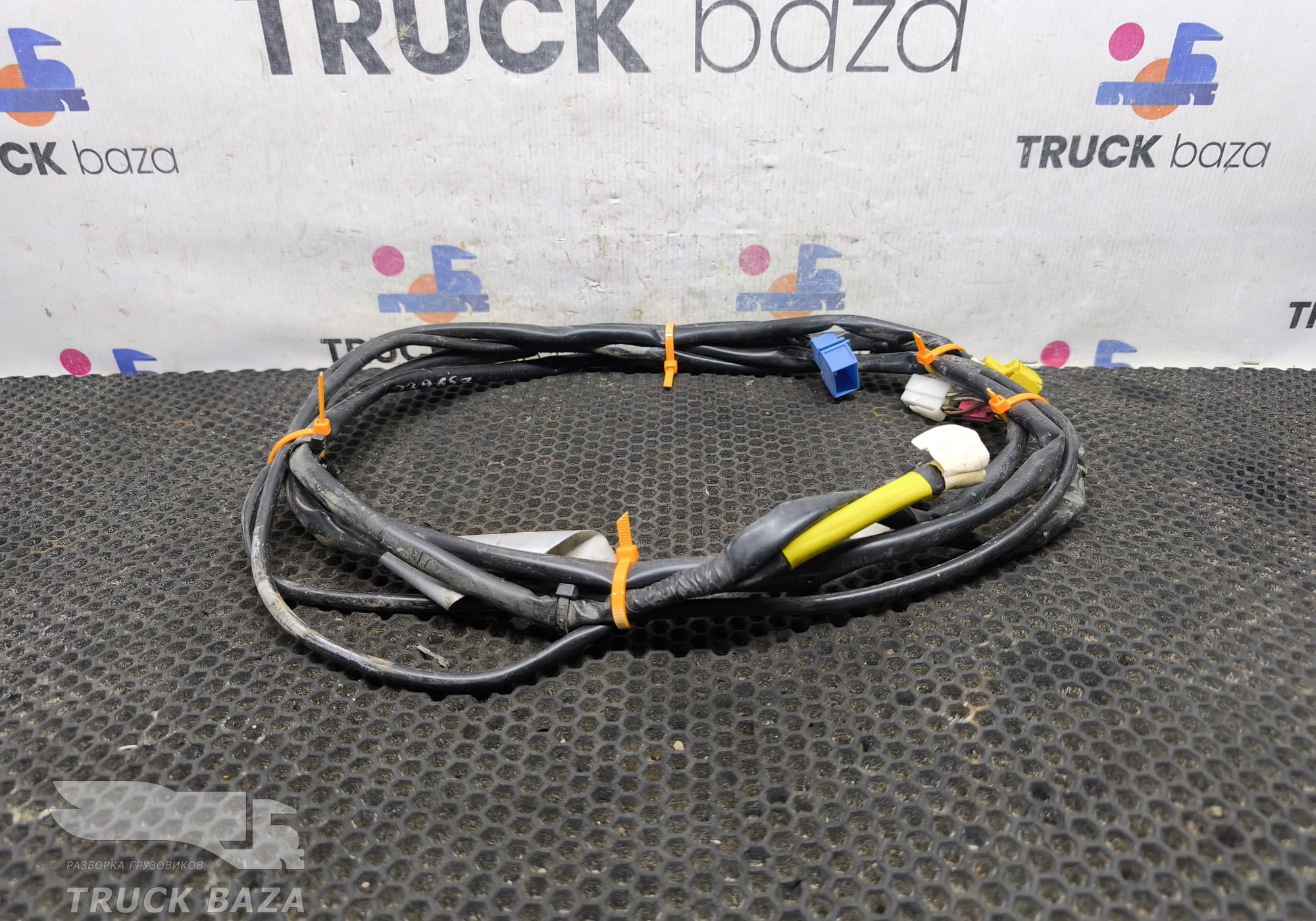 DZ97189772798 Проводка потолка справа для Shacman X3000 (с 2014)