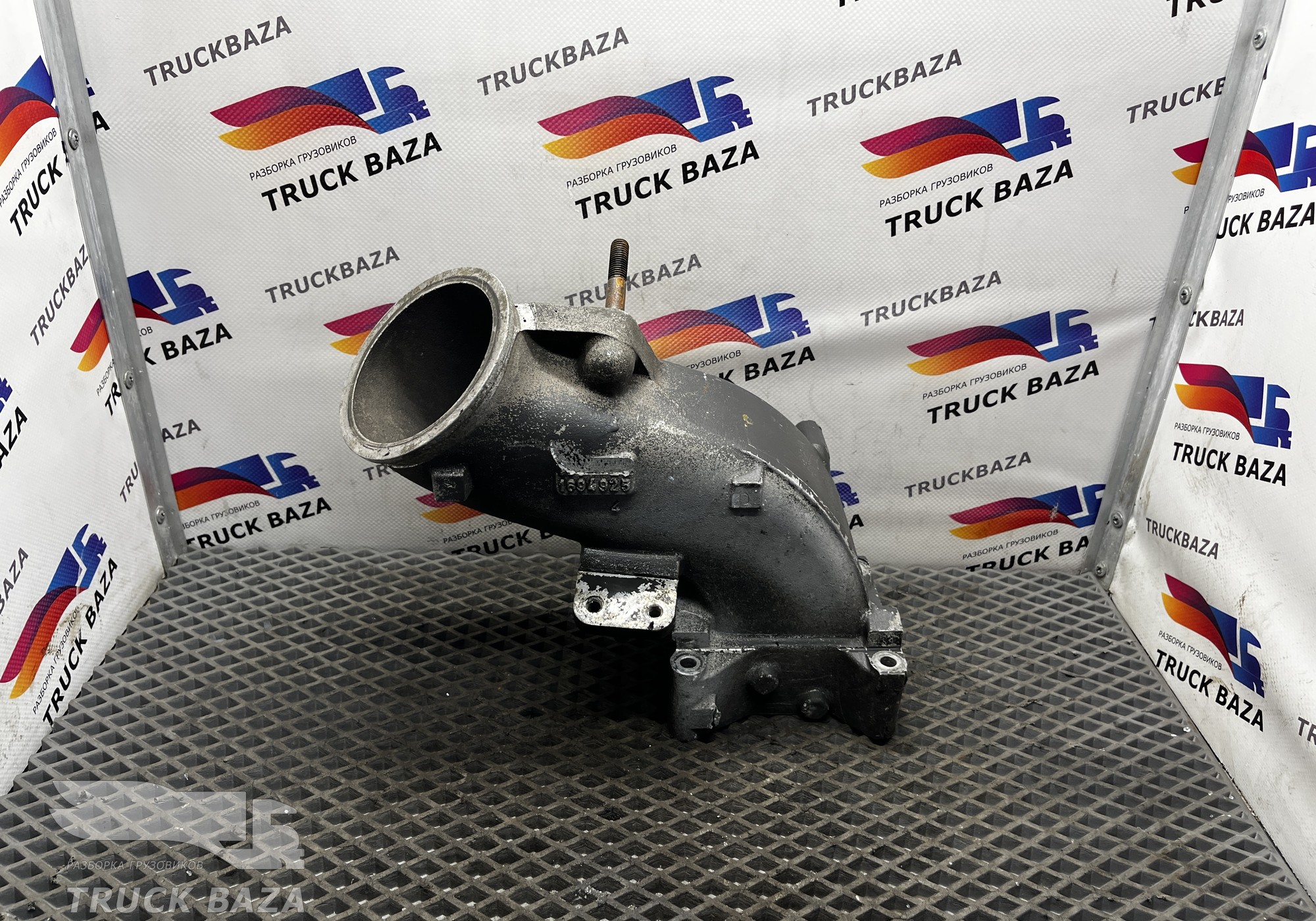1694925 Патрубок интеркулера для Daf