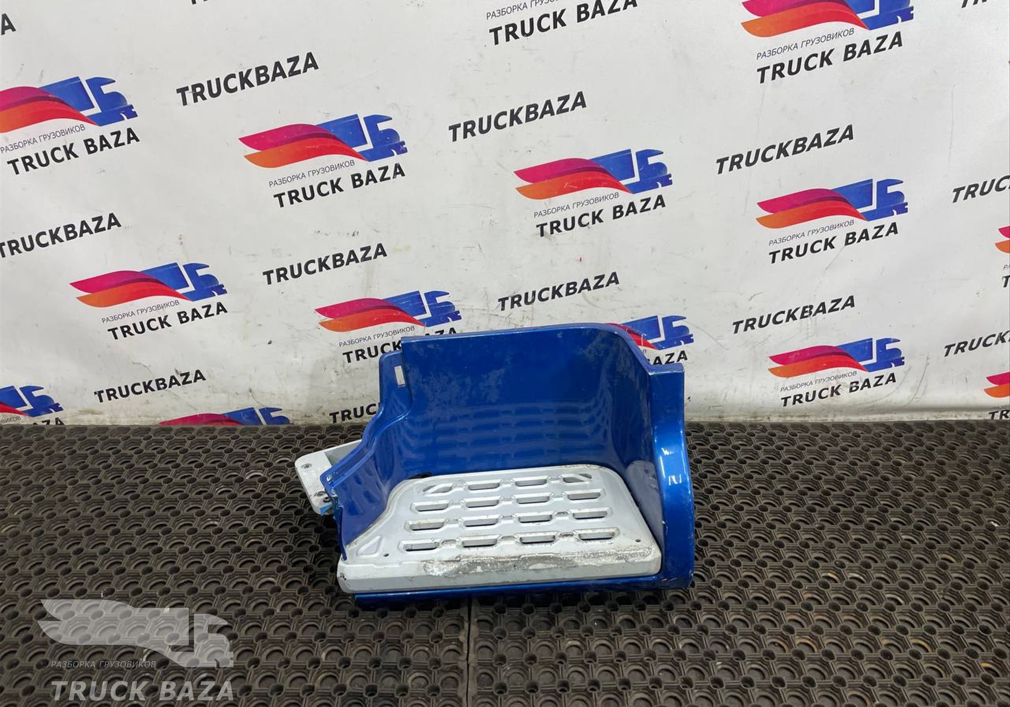 JC46E20041AB Площадка подножки левой для Ford F-MAX (с 2018)