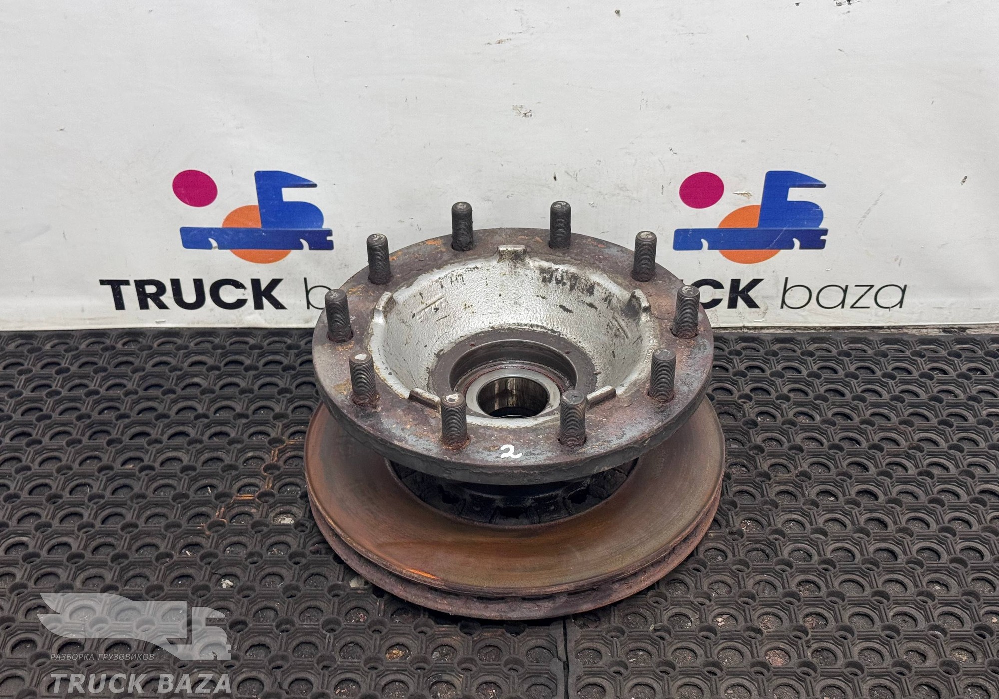 1818004 Ступица передняя