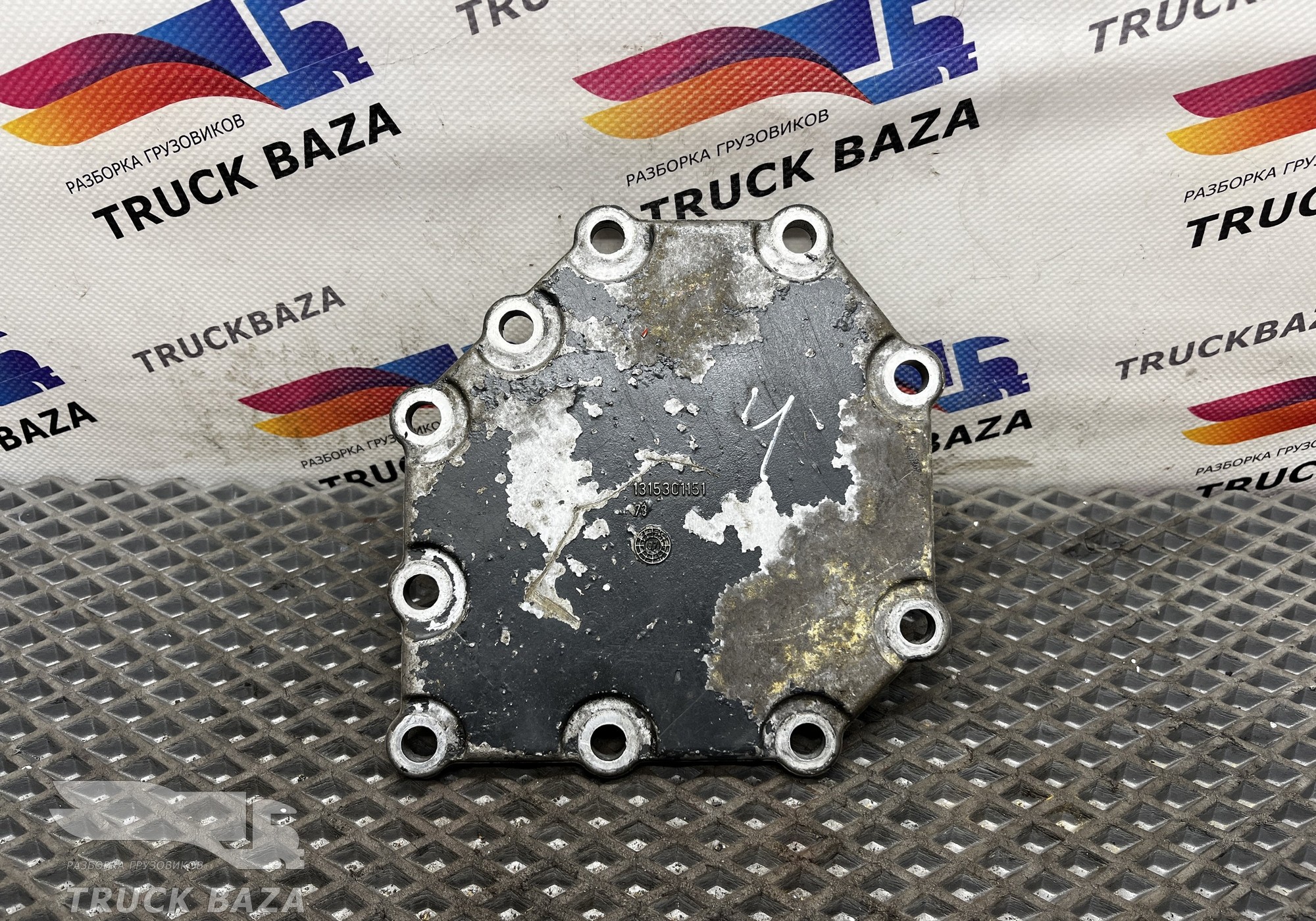 1315301151 Крышка КПП для Iveco Eurotrakker I (с 1993 по 2004)