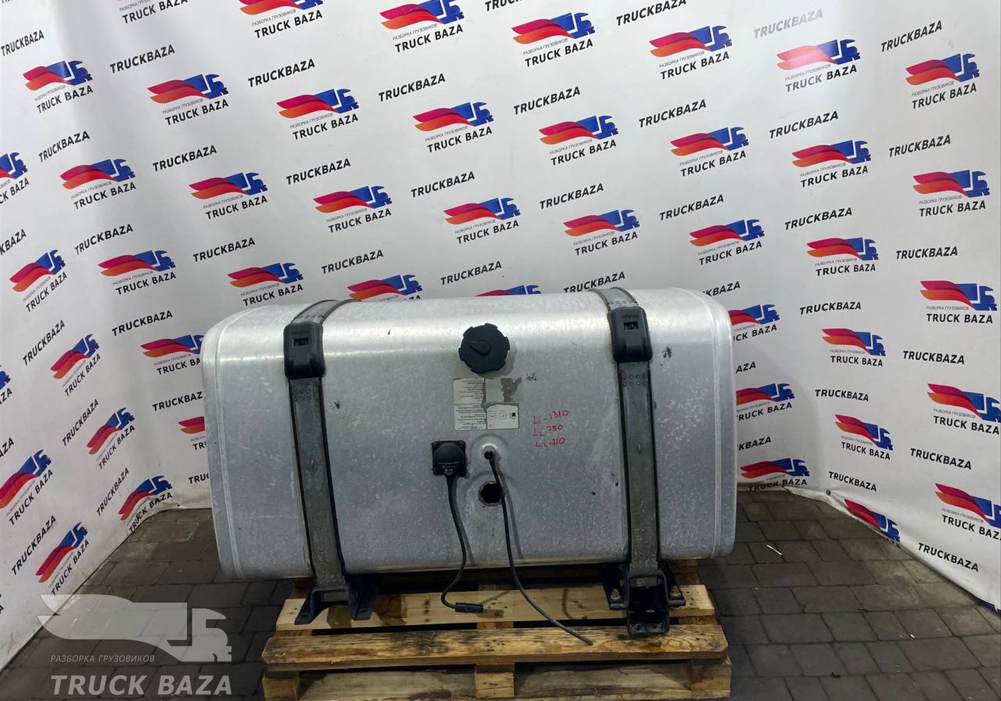 81122016936 Бак топливный для Man TGX TG3 (с 2020)