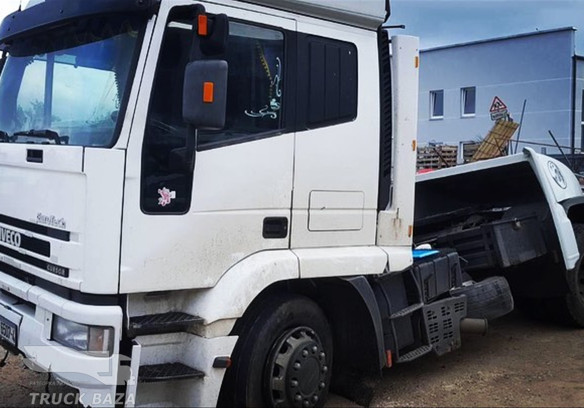 В разборе Iveco EuroTech 2001 г. МКПП